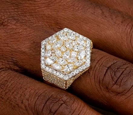 Geometric Design Rings