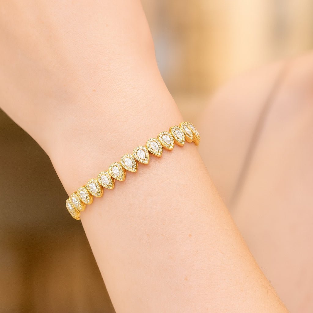 10k Gold Diamond Bracelet with Pear - Shaped Cluster Design 1.60ct - AVI THE JEWELER