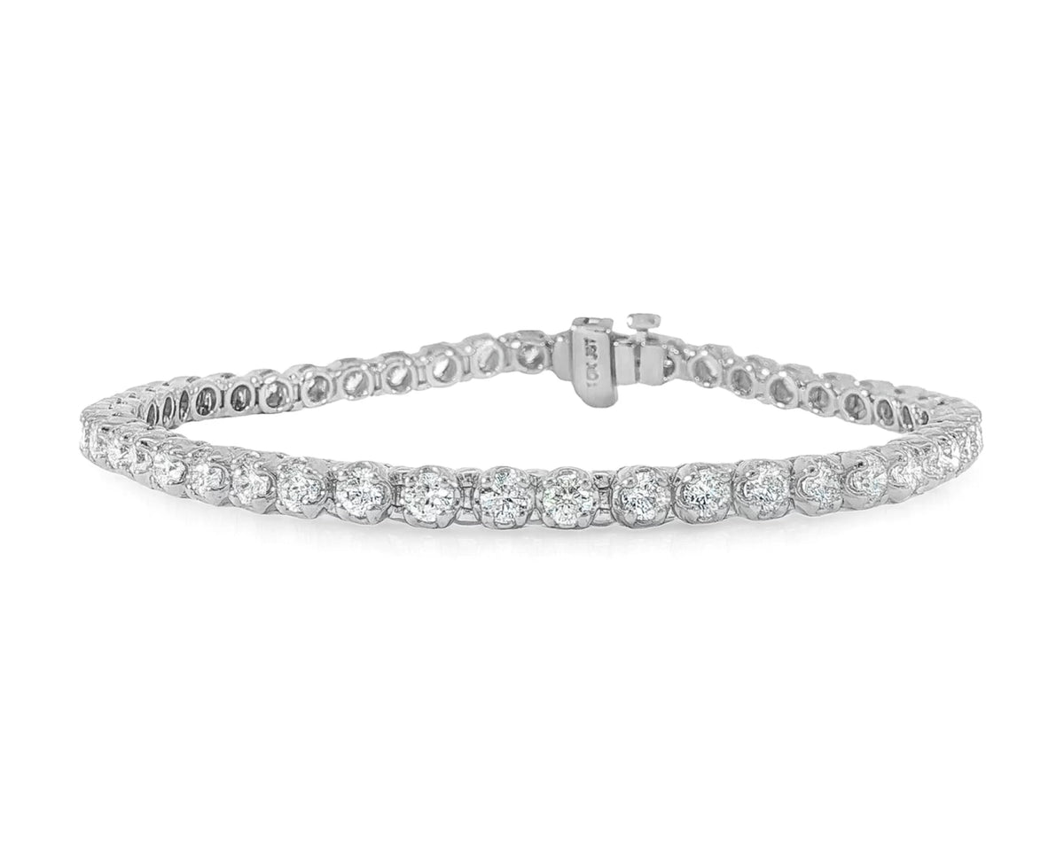 10k Gold Diamond Tennis Bracelet with Round-Cut Design 7ct – lifestyle 4519