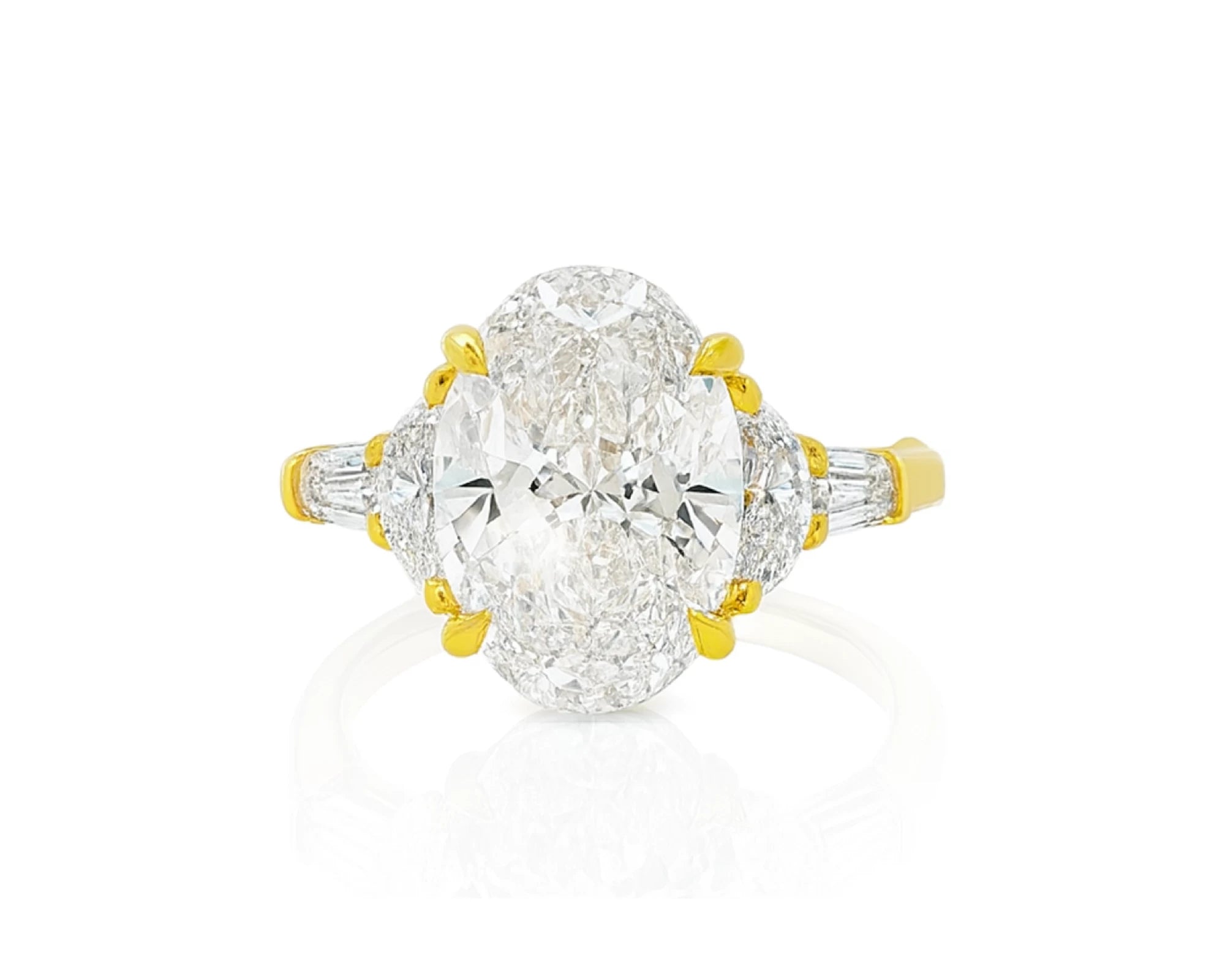 14k Gold Diamond Ring with Oval Center & Three-Stone Design 4.68ct – lifestyle 2077
