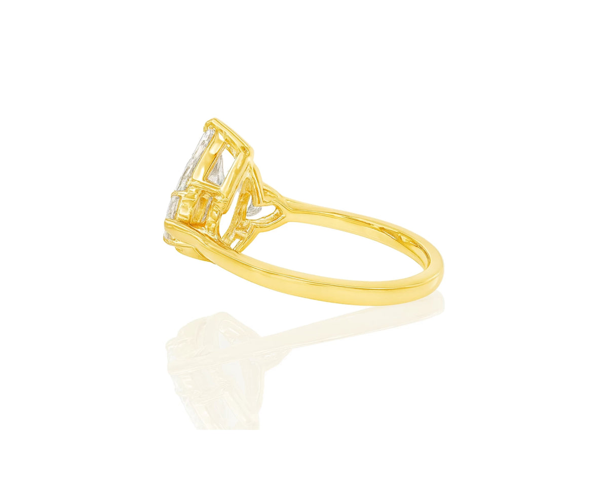 14k Gold Diamond Ring with Pear-Shaped Center & Side Accents 2.95ct – lifestyle 2067