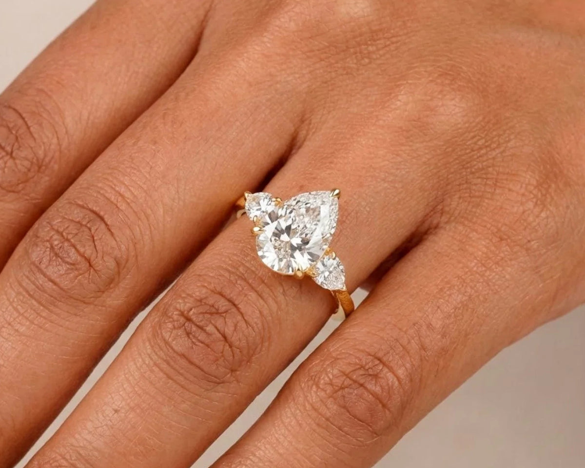14k Gold Diamond Ring with Pear-Shaped Center & Side Accents 2.95ct – view 2