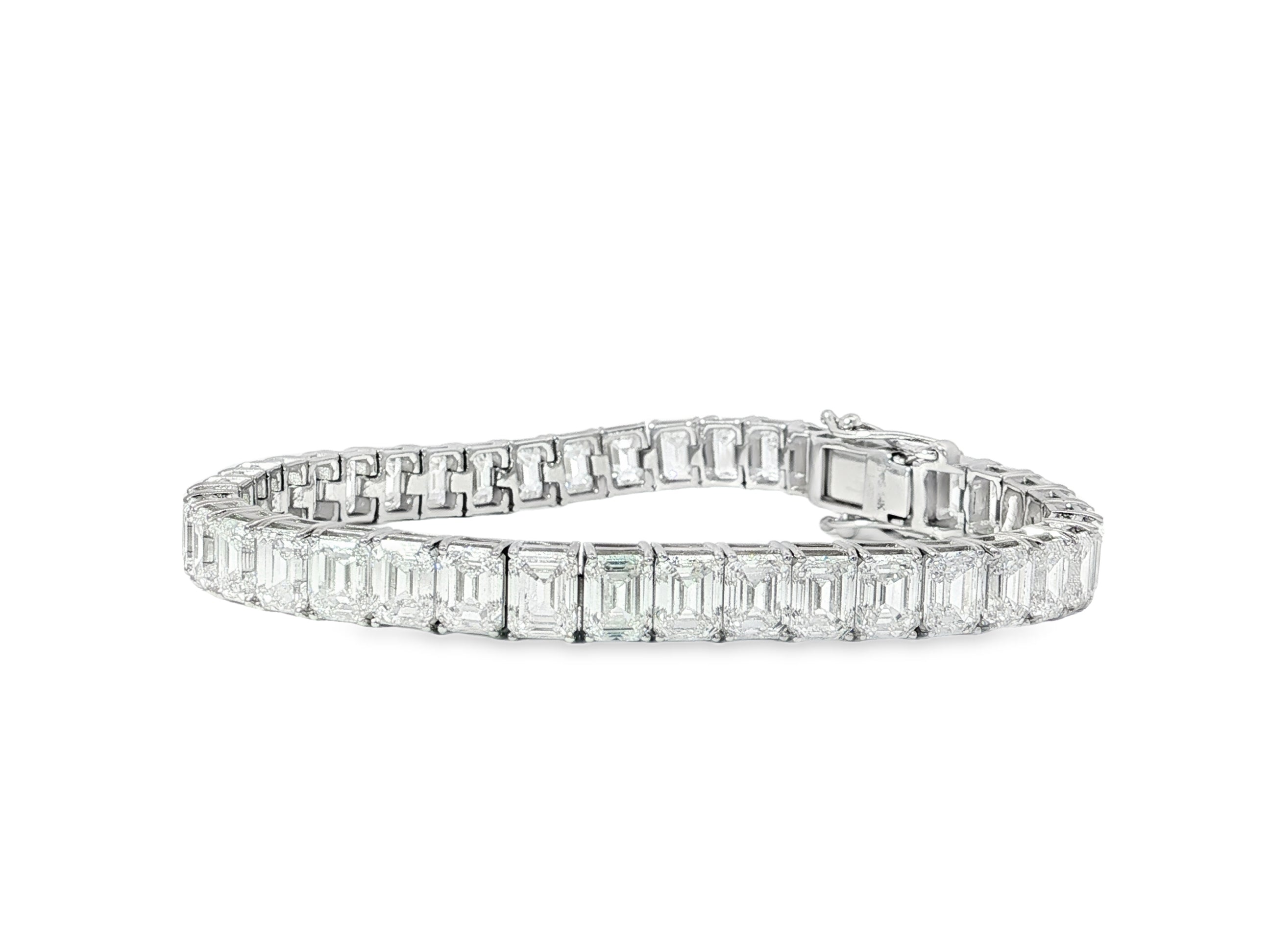 14k Gold Diamond Tennis Bracelet with Emerald - Cut Design 23.32ct - AVI THE JEWELER