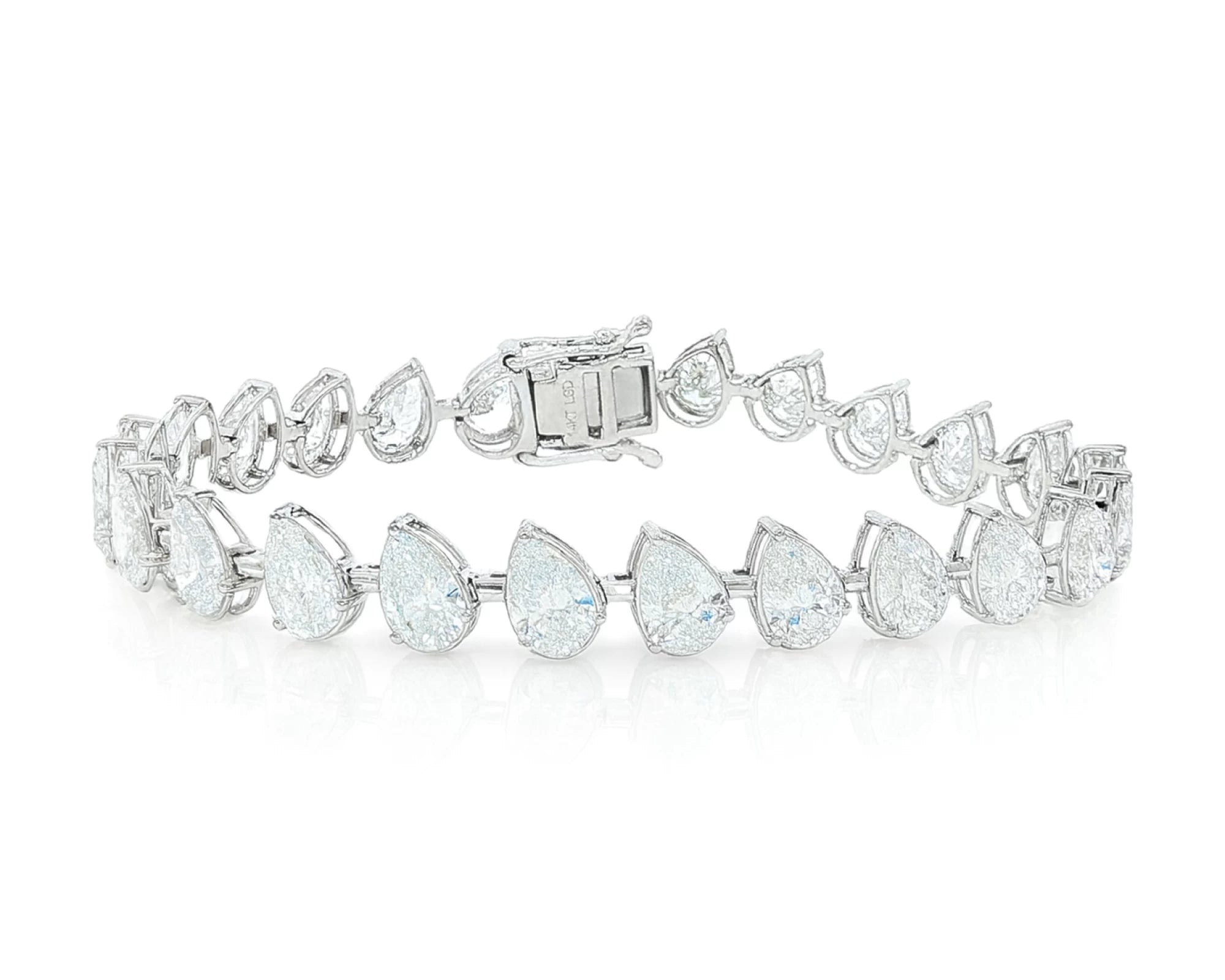 14k Gold Diamond Tennis Bracelet with Pear-Shape Diamond Links 13.71ct – lifestyle 4141