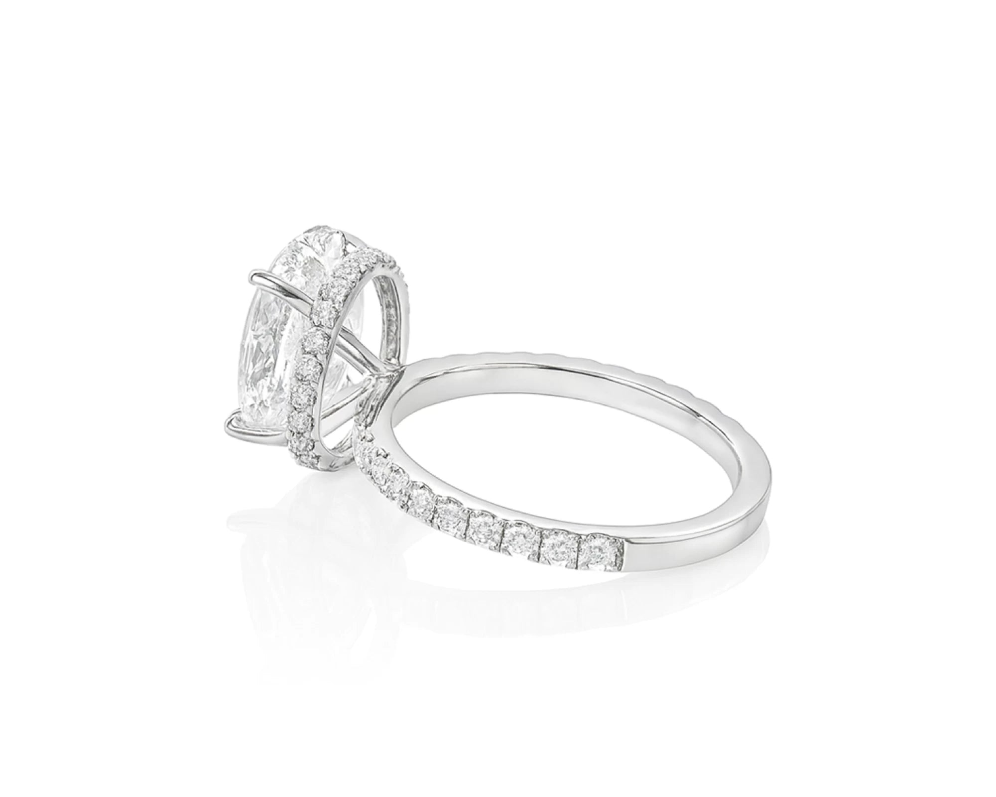 14k Oval Cut Micropavé Engagement Ring 4.80 CT – lifestyle 1454