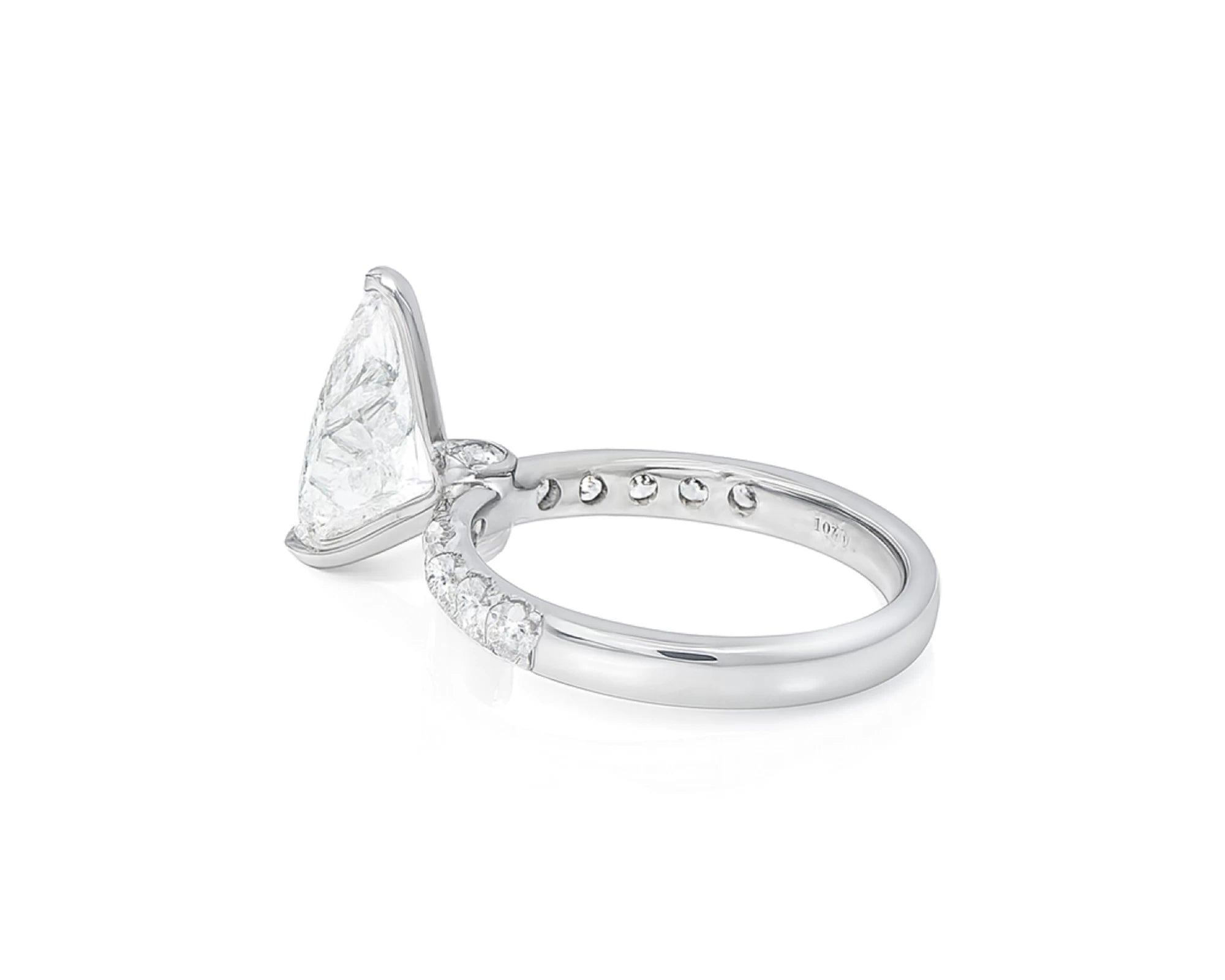 14k Pear Cut Micropavé Engagement Ring 3.73 CT – lifestyle 2601