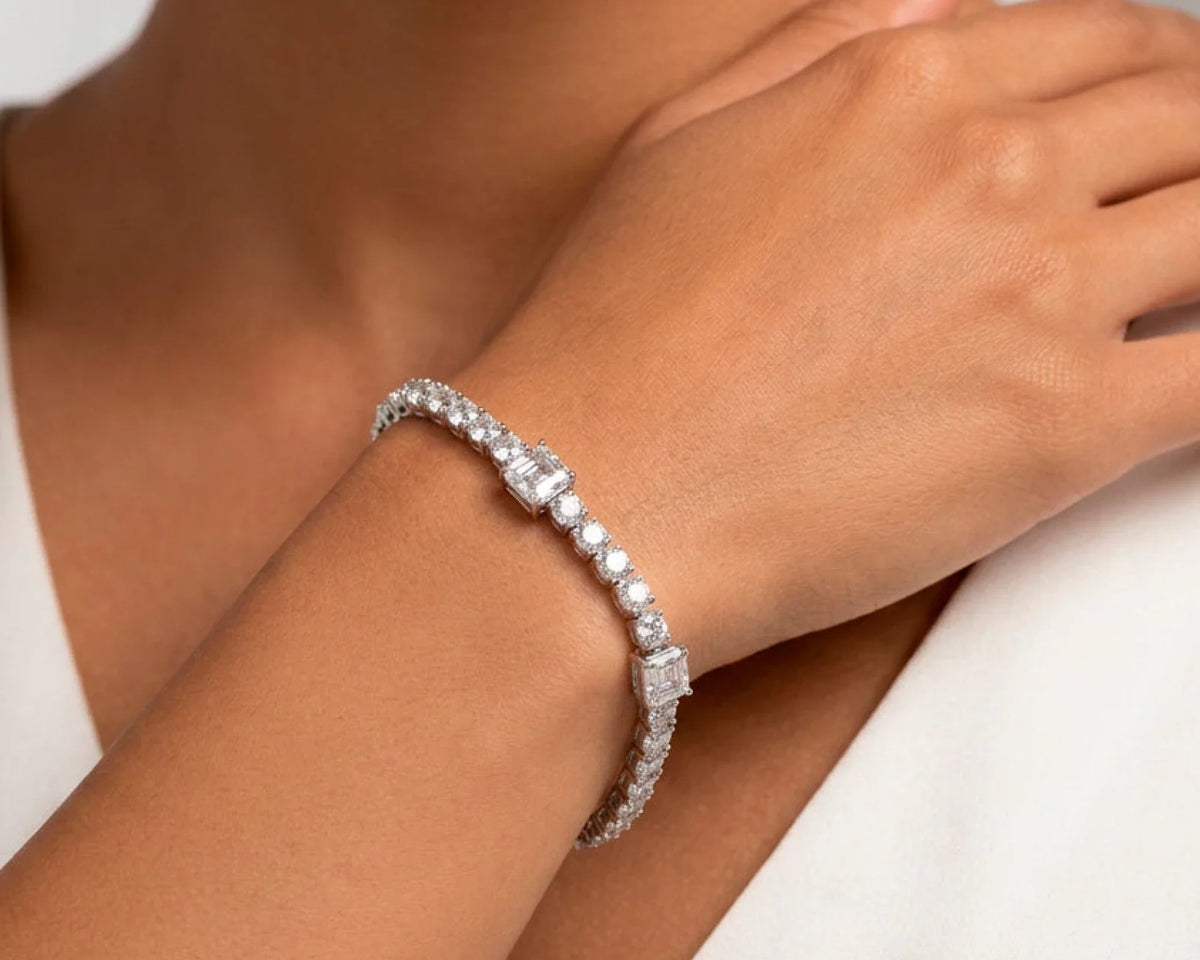 14K Round Cut Tennis Bracelet with Center Stone 11.48ct – view 2