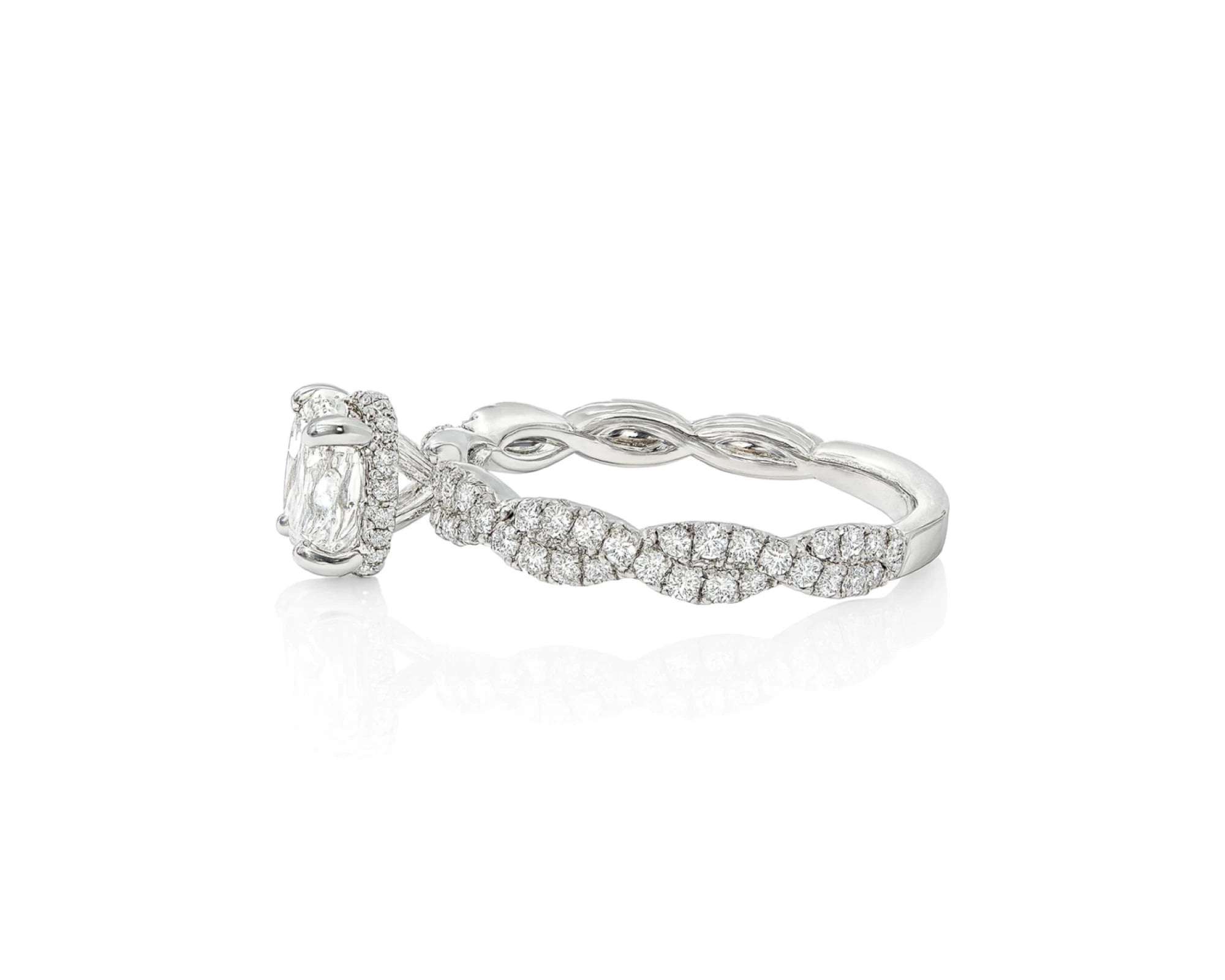 18k Round Cut Twisted Pavé Engagement Ring 1.50 CT – lifestyle 2360