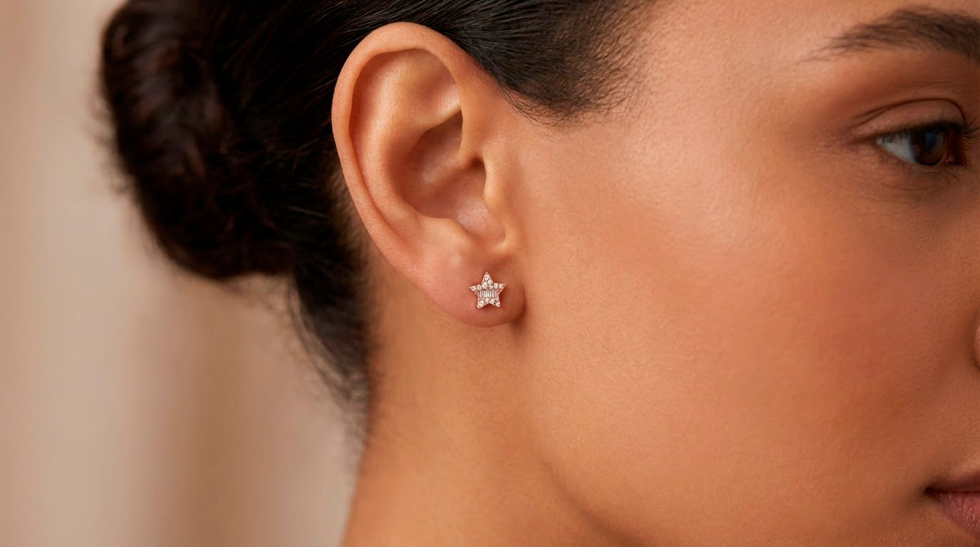 10K Gold Star Stud Earrings with Baguette Accents 0.40 CT