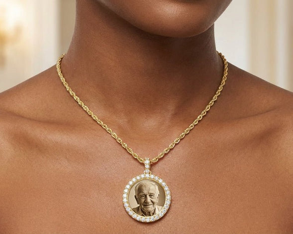 10k Circle Memory Charm Pendant with Round - Cut Halo 1.58ct - AVI THE JEWELER