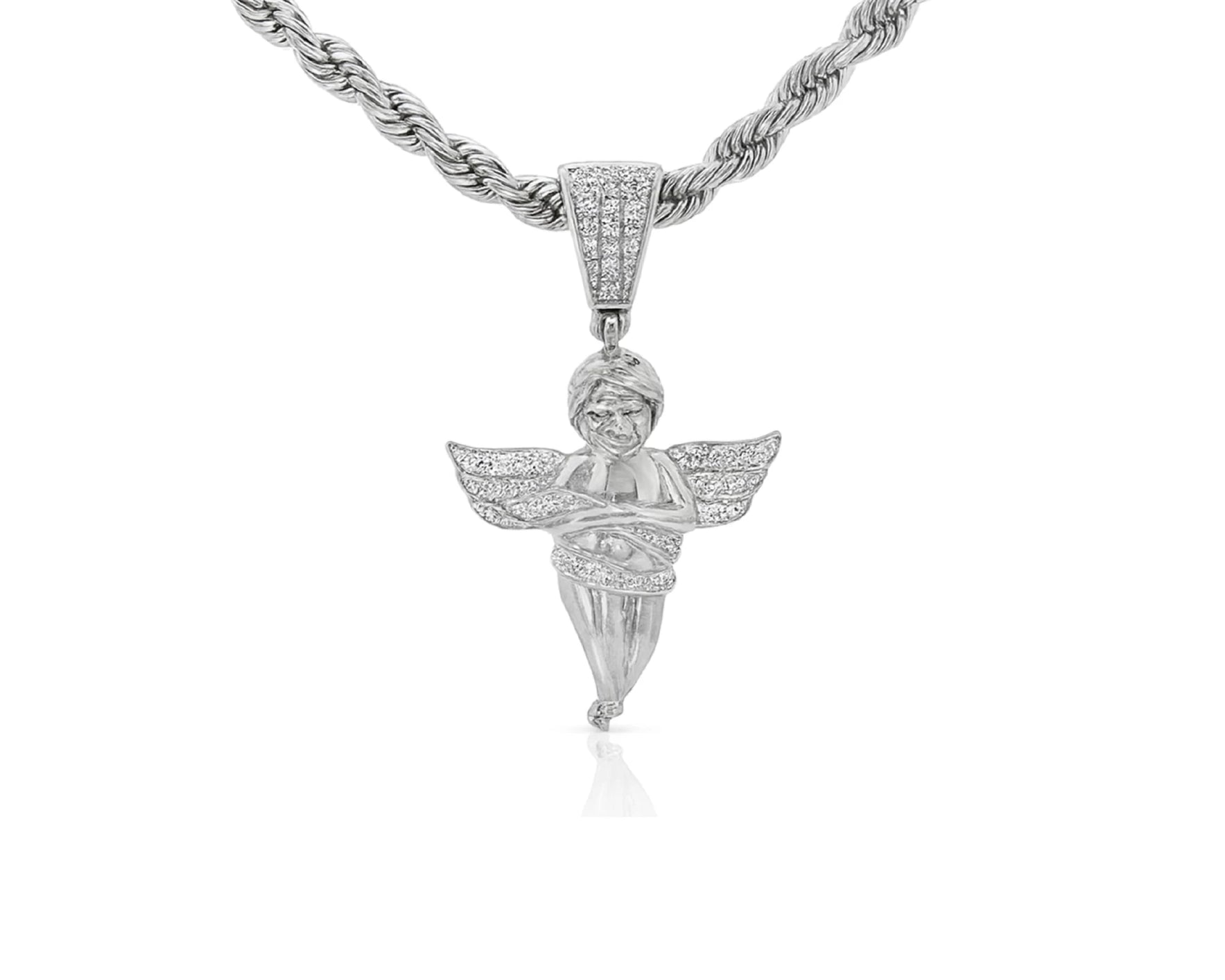 10k Gold Diamond Angel Pendant with Round Brilliant Design 0.18ct – lifestyle 1696