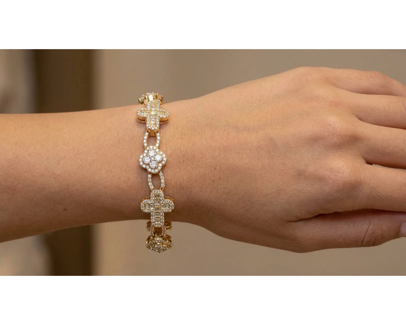 10k Gold Diamond Bracelet with Clover & Cross Round-Cut Cluster Design 4.00ct – view 2
