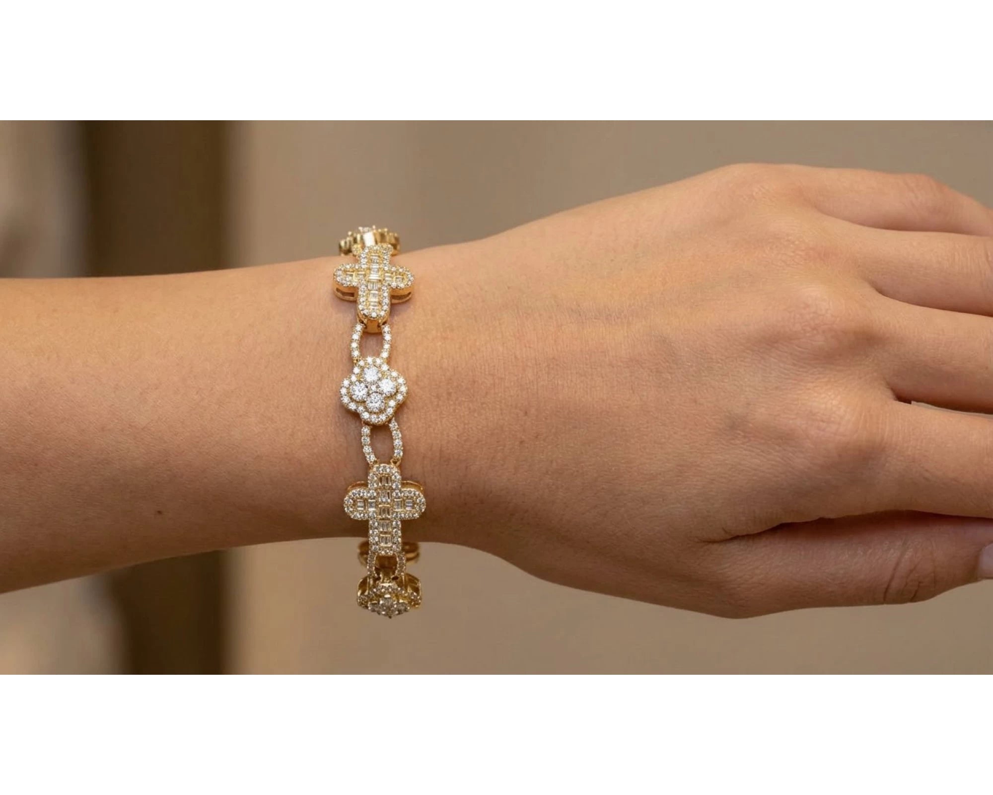 10k Gold Diamond Bracelet with Clover & Cross Round-Cut Cluster Design 4.00ct – view 2