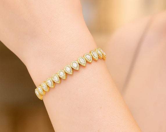 10k Gold Diamond Bracelet with Pear - Shaped Cluster Design 1.60ct - AVI THE JEWELER