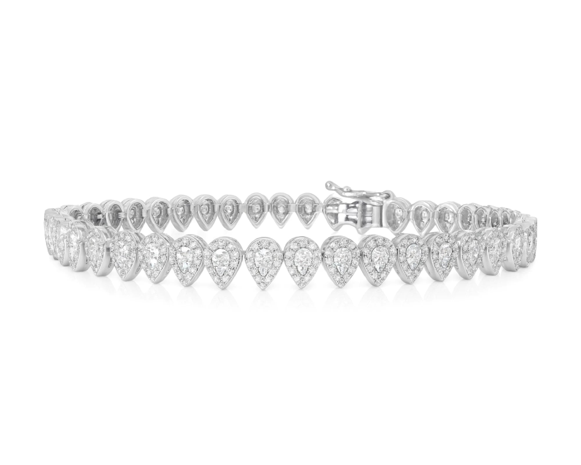 10k Gold Diamond Bracelet with Pear-Shaped Cluster Design 1.60ct – lifestyle 4043