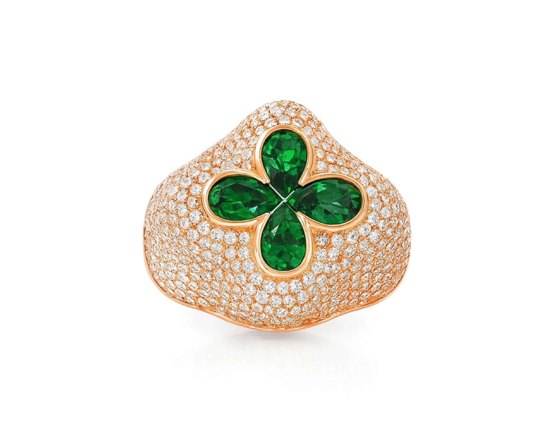 10k Gold Diamond Clover Ring with Pavé Design 2.15 CT – lifestyle 2746