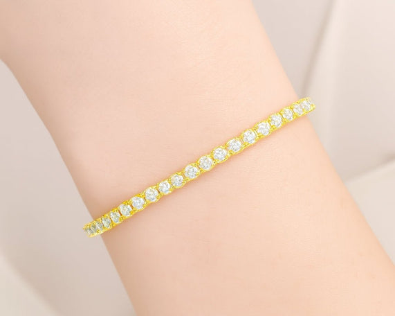 10k Gold Diamond Tennis Bracelet with Round - Cut Design 7ct - AVI THE JEWELER