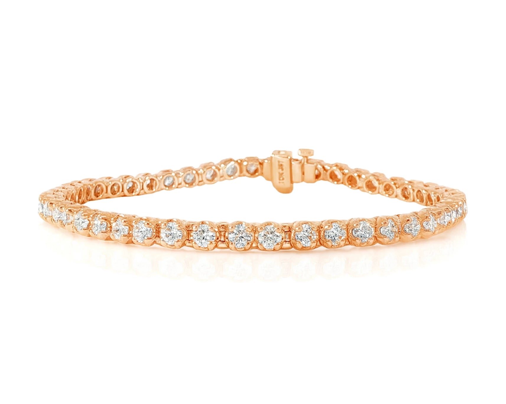 10k Gold Diamond Tennis Bracelet with Round-Cut Design 7ct – lifestyle 4518