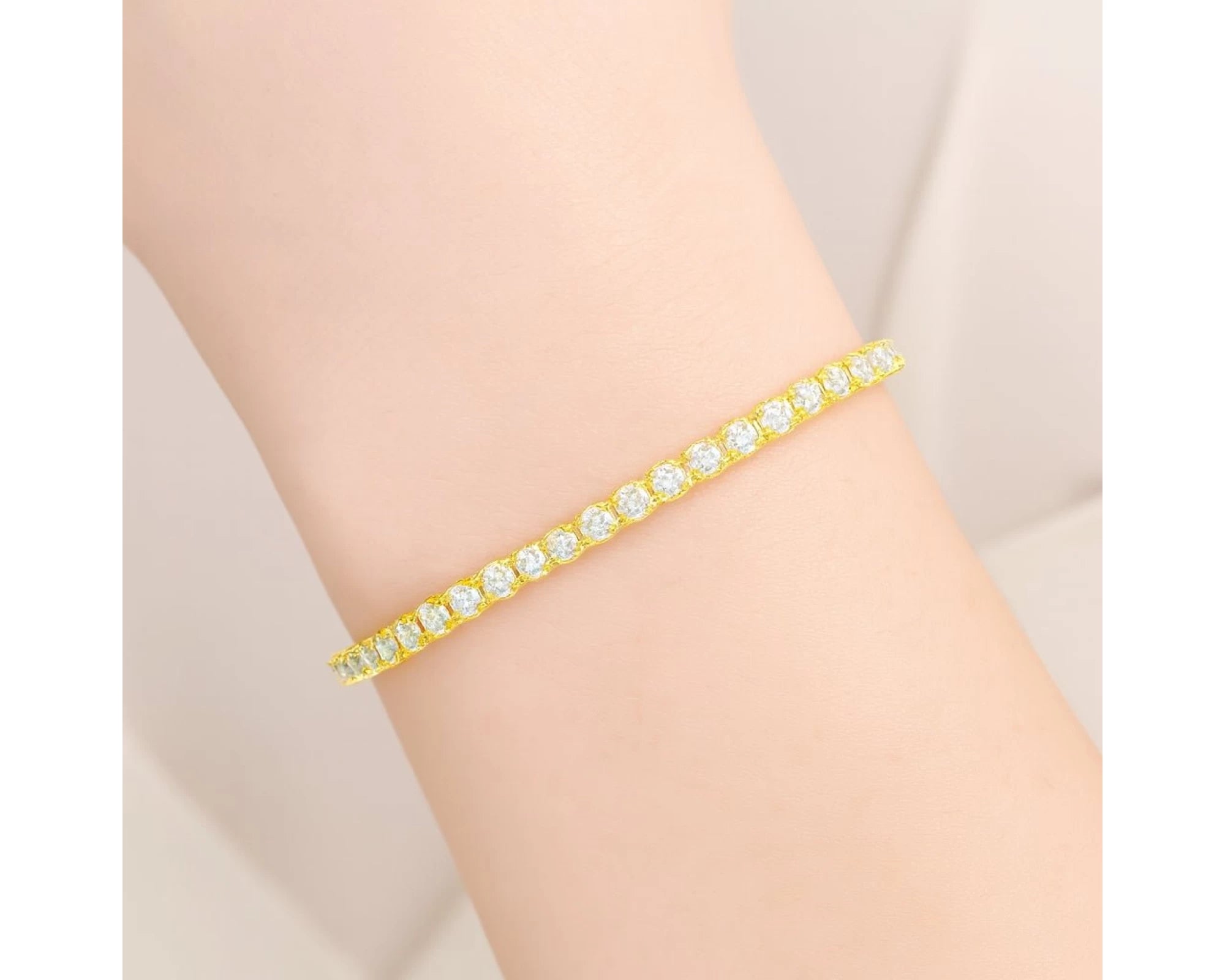 10k Gold Diamond Tennis Bracelet with Round-Cut Design 7ct – view 2