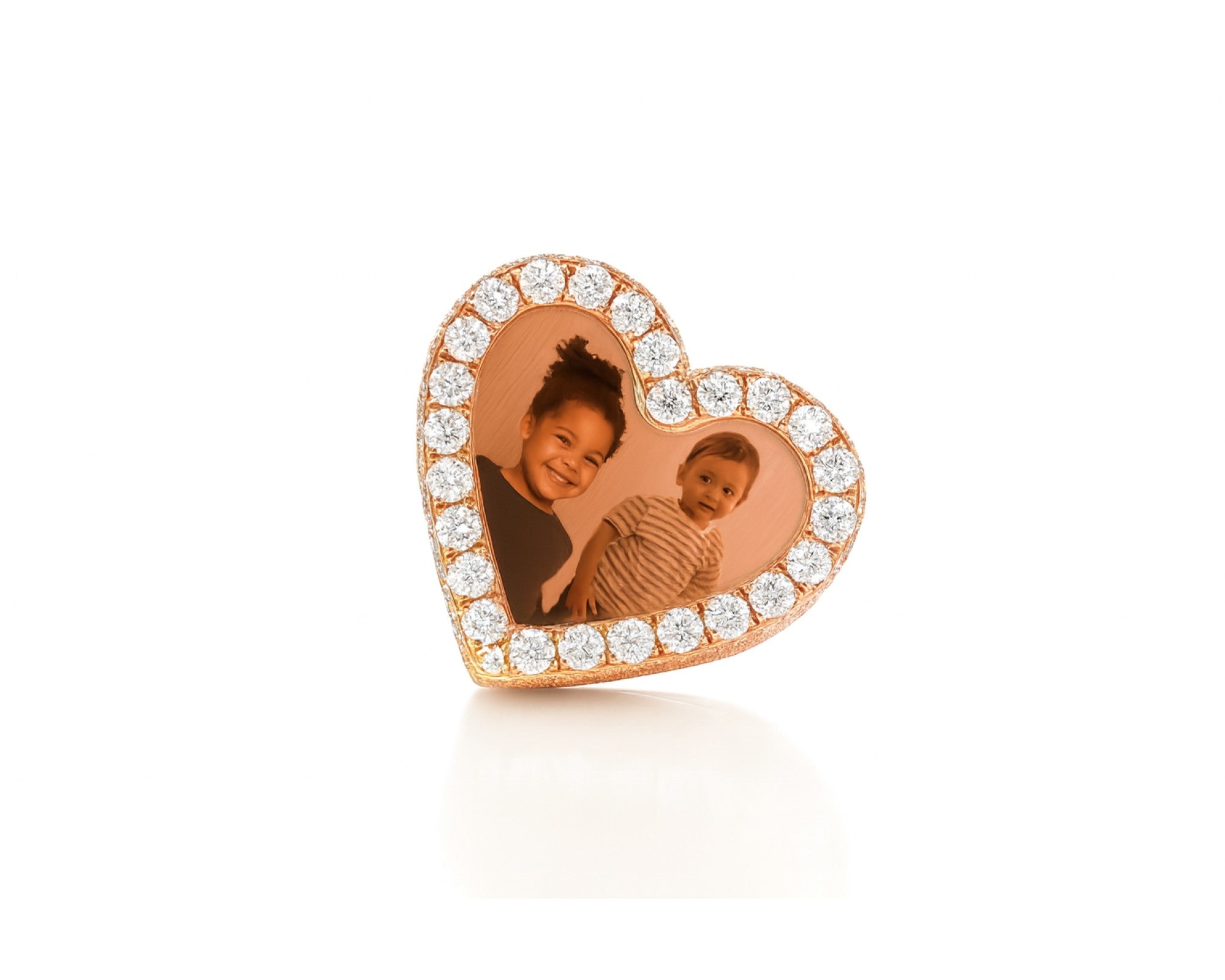 10k Gold Heart Memory Photo Ring with Round Diamonds 4.3 ct – lifestyle 1196