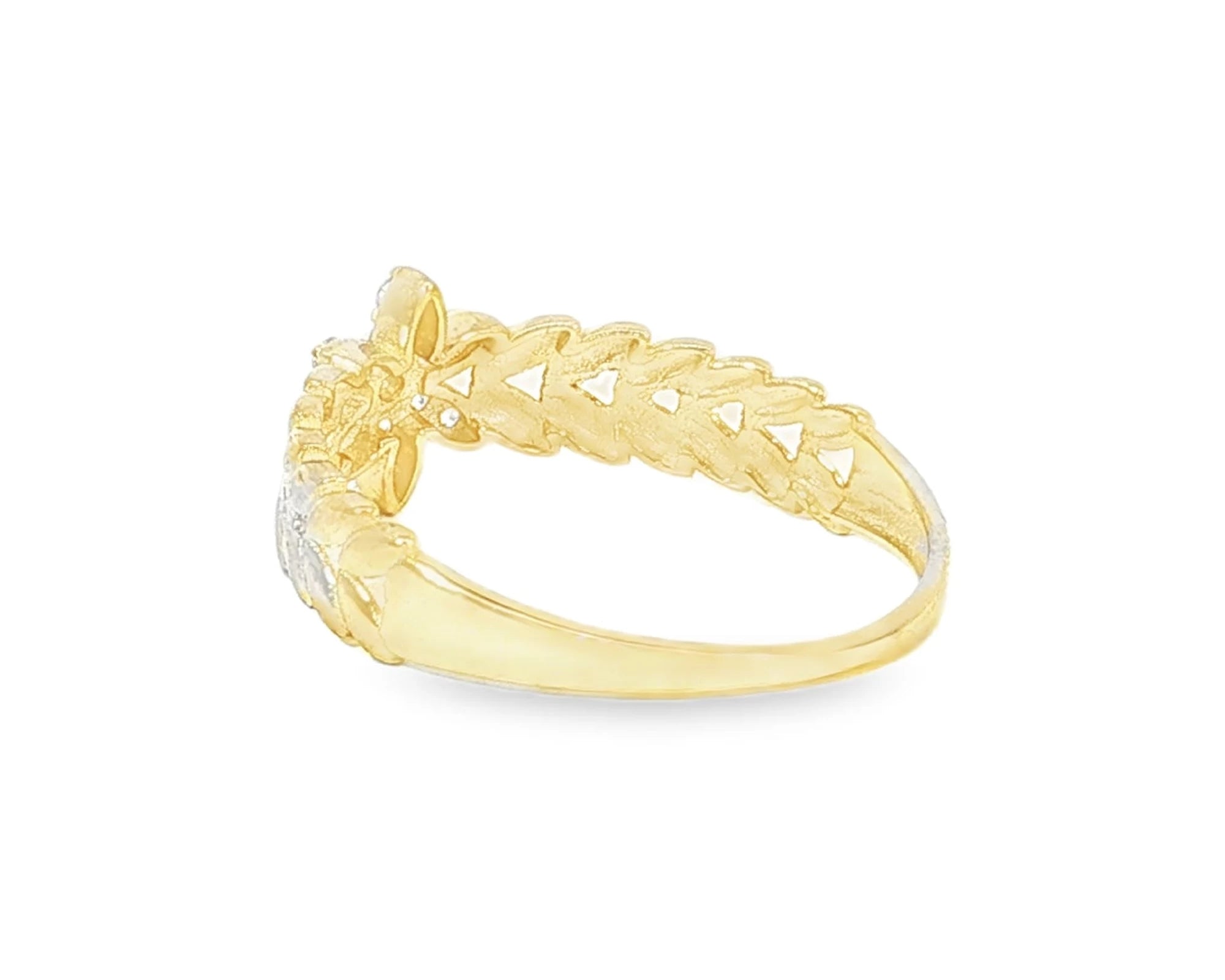 10K Gold Leaf Band Ring with Pavé Cubic Zirconia Floral Center – lifestyle 2946