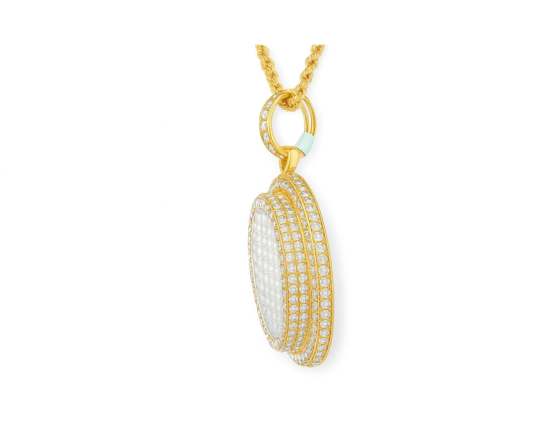10K Gold Natural Diamond Round Pendant Halo Design 5.25 CT – lifestyle 18