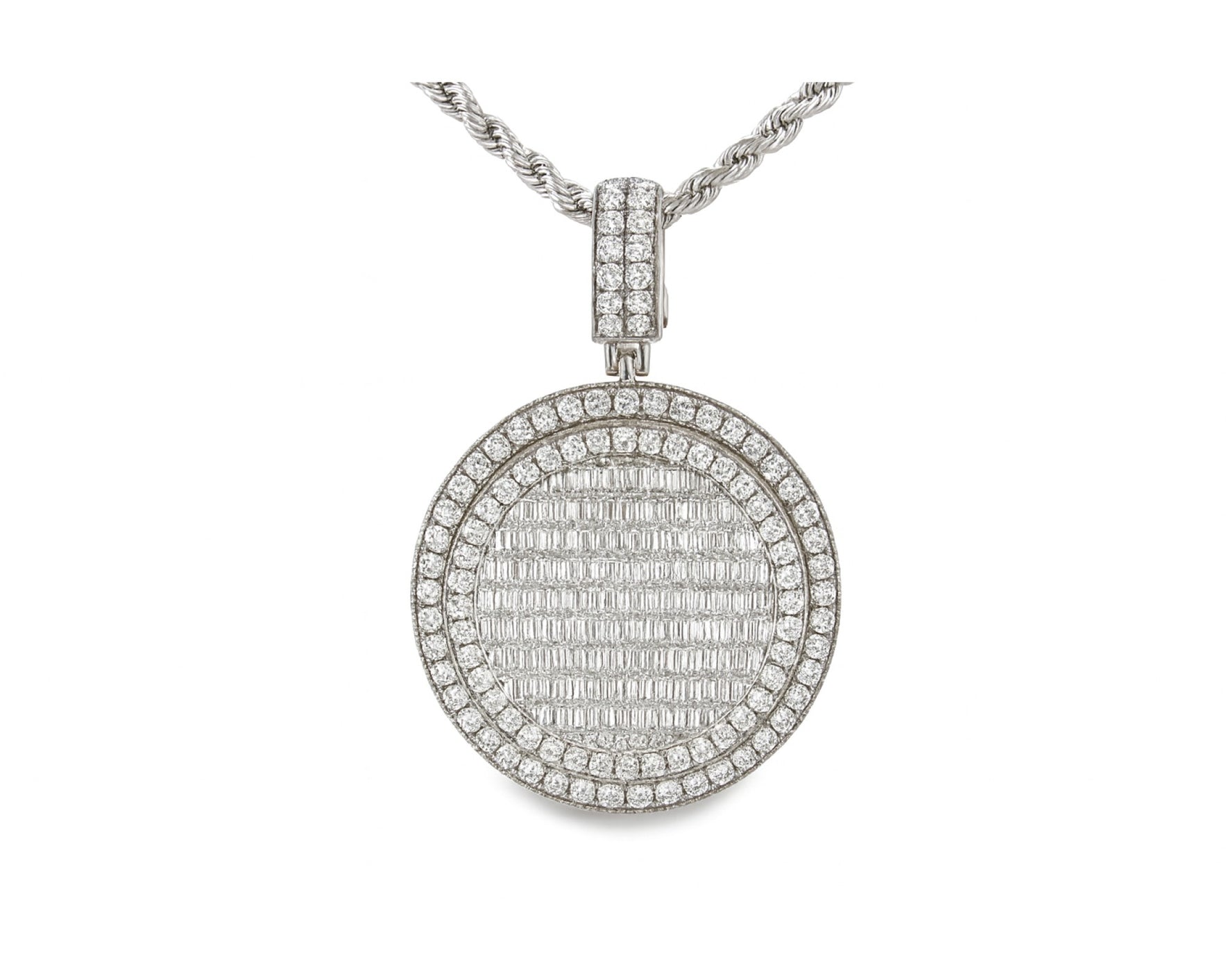 10K Gold Natural Diamond Round Pendant Halo Design 5.25 CT – lifestyle 20