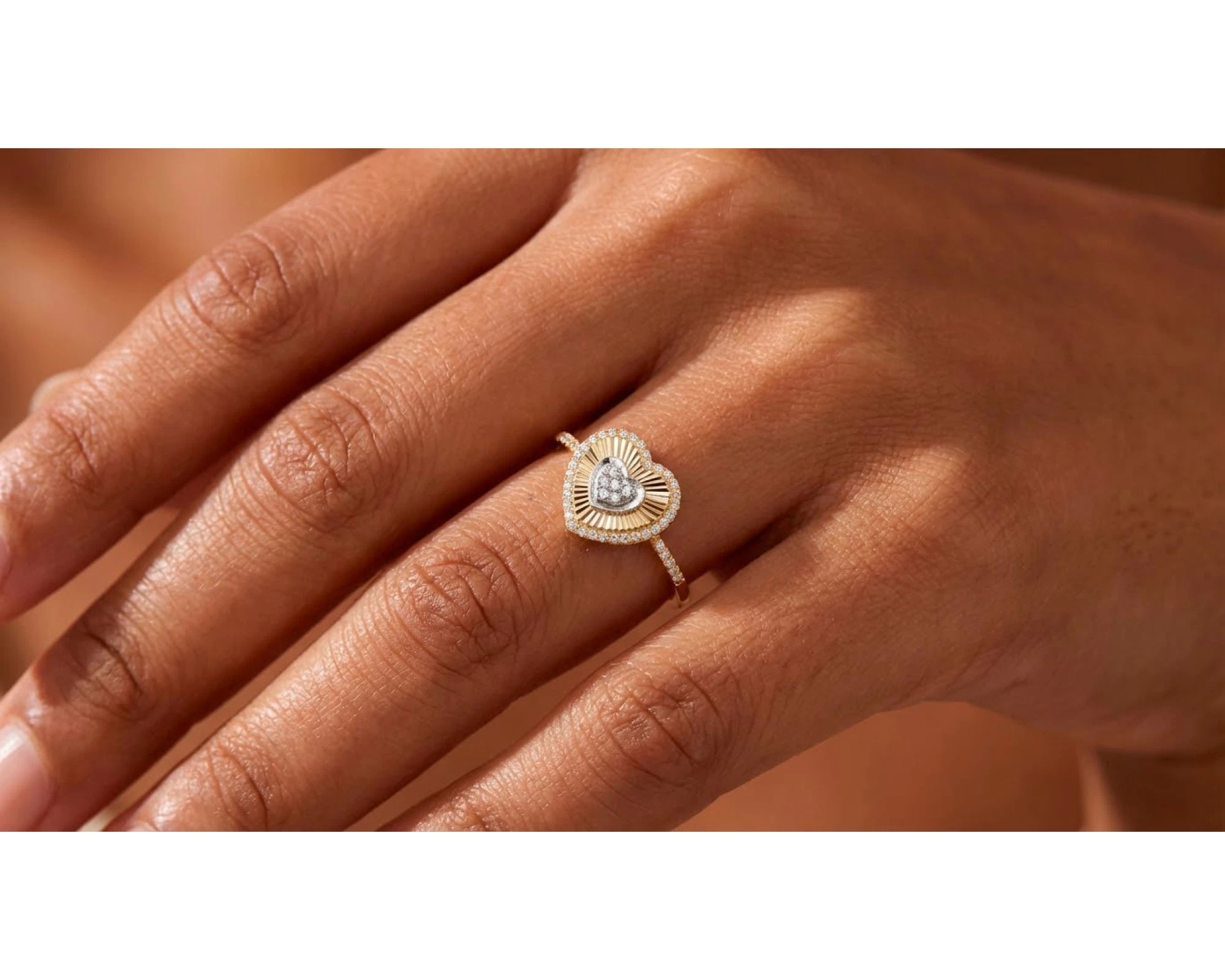 10K Gold Sunburst Heart Halo Cubic Zirconia Ring – view 2