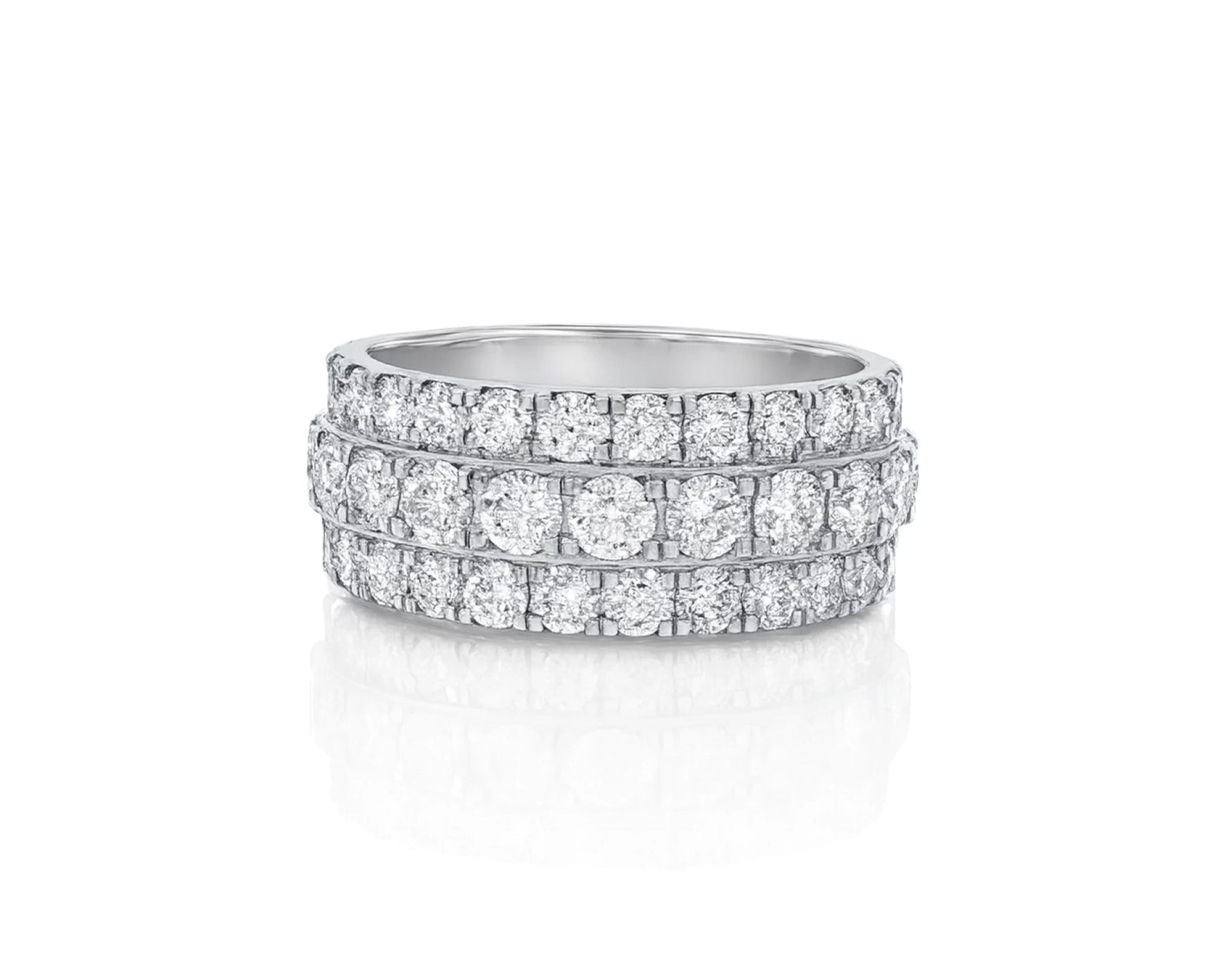 10k Gold Three-Row Diamond Ring with Graduated Round Cut 6.19ct – lifestyle 1625