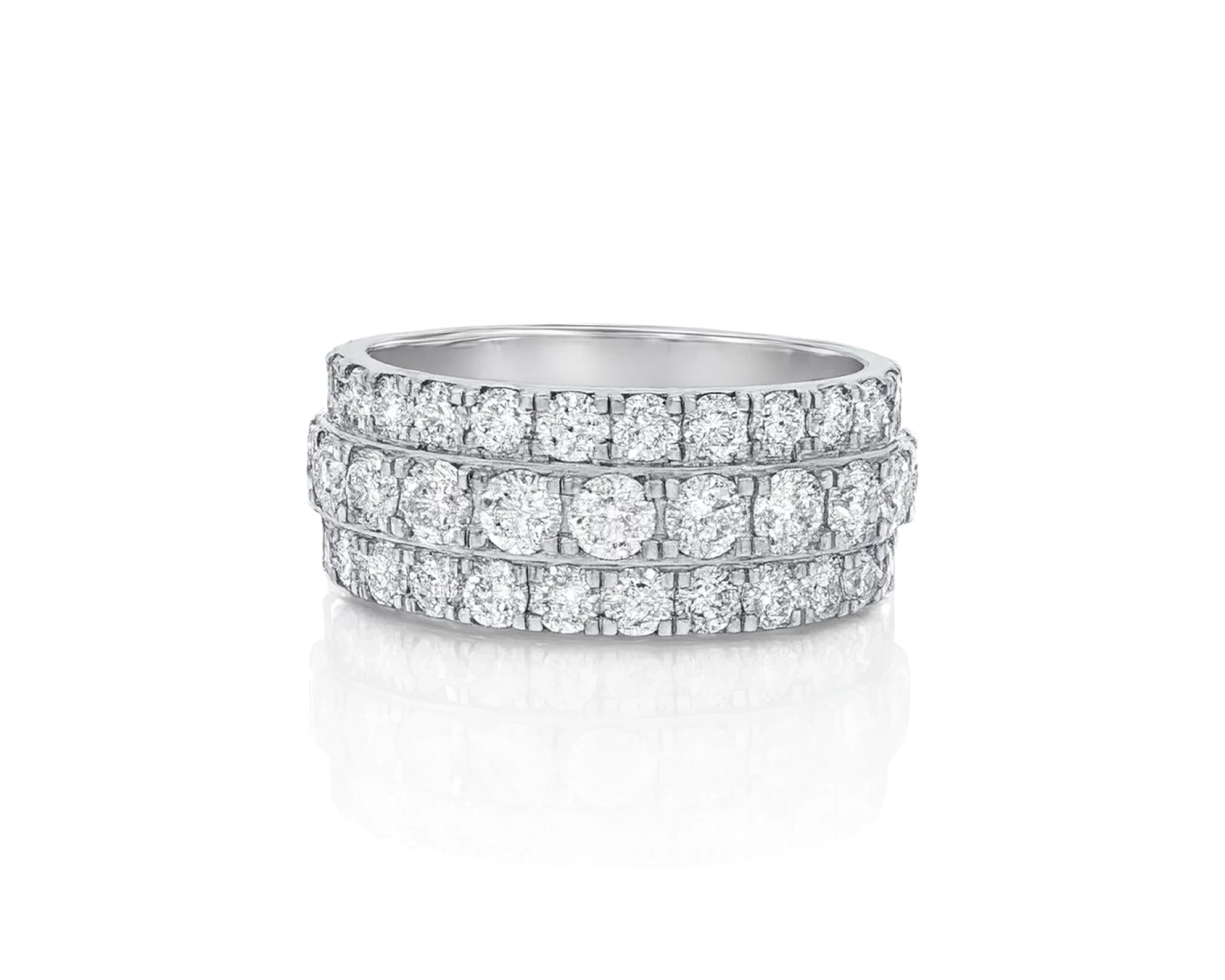 10k Gold Three-Row Diamond Ring with Graduated Round Cut 6.19ct – lifestyle 1625