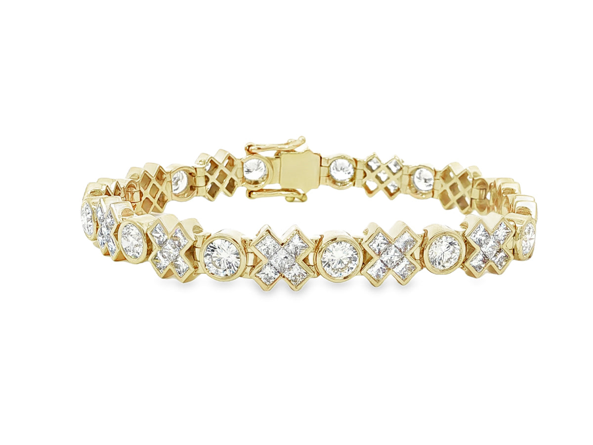 10k Gold Diamond Bracelet with Round & Princess-Cut Link Design 12.1 CT