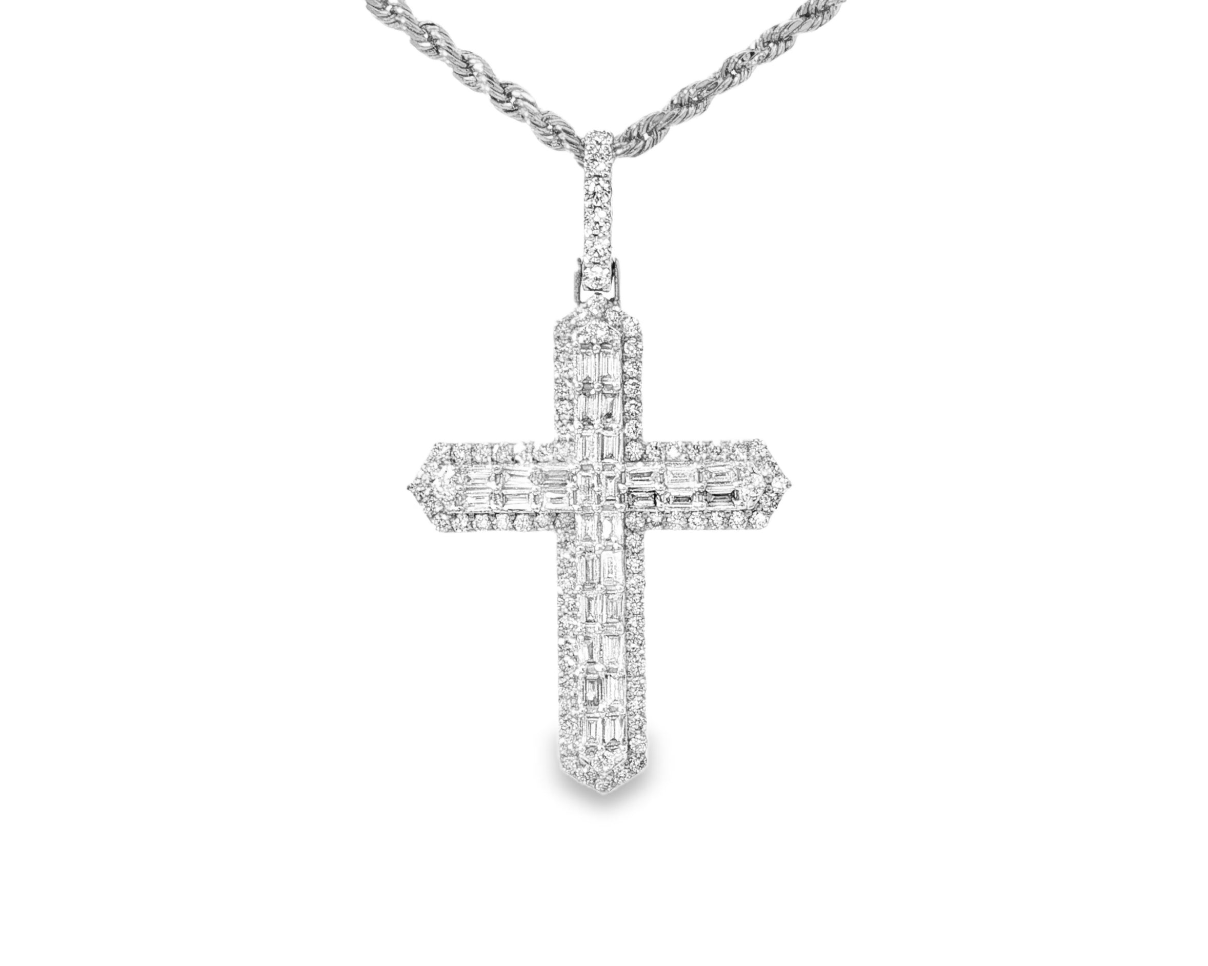 10k Gold Diamond Cross Pendant with Baguette & Round Design 1.75ct