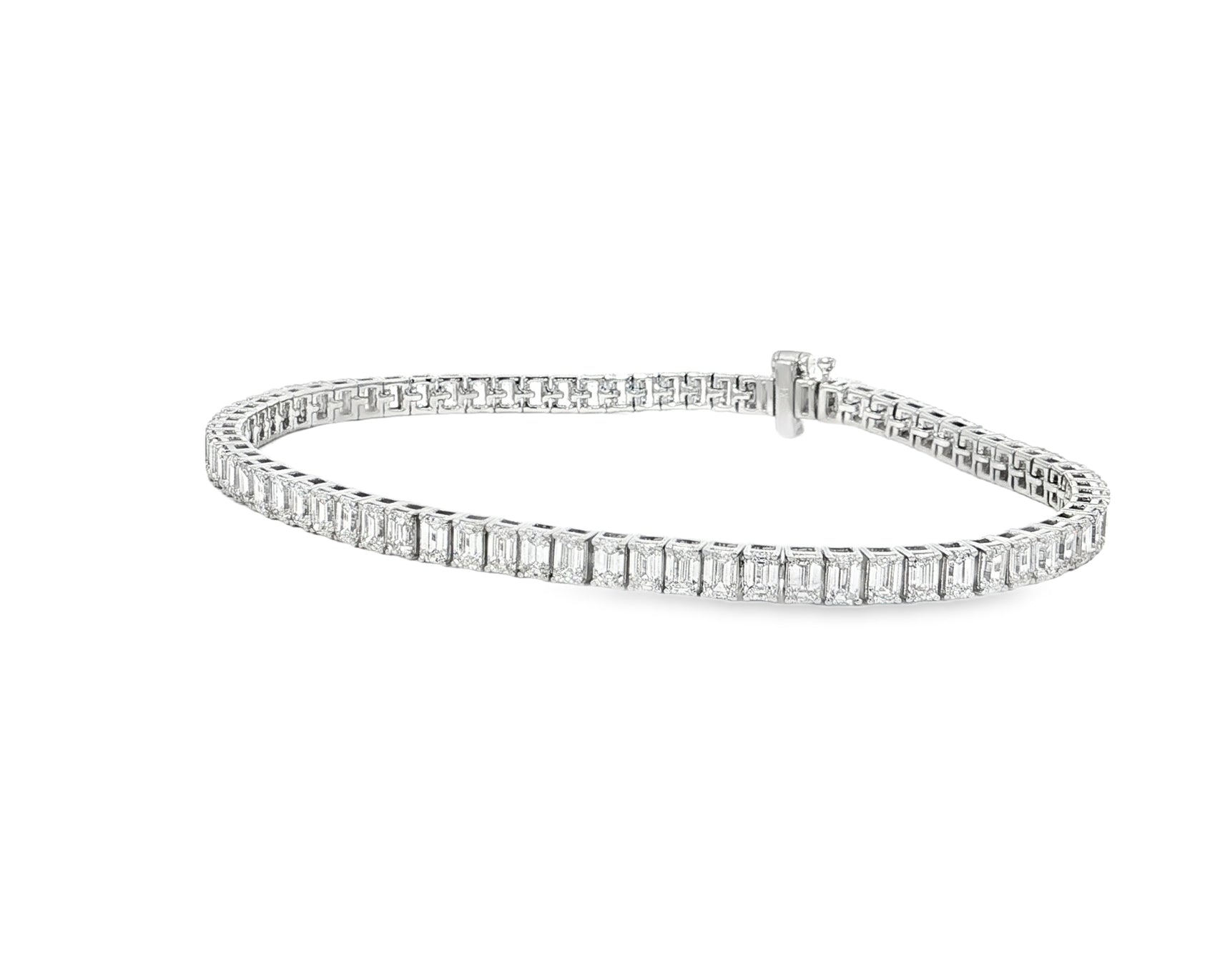 14K Gold Diamond Tennis Bracelet with Emerald-Cut Design 6.04ct