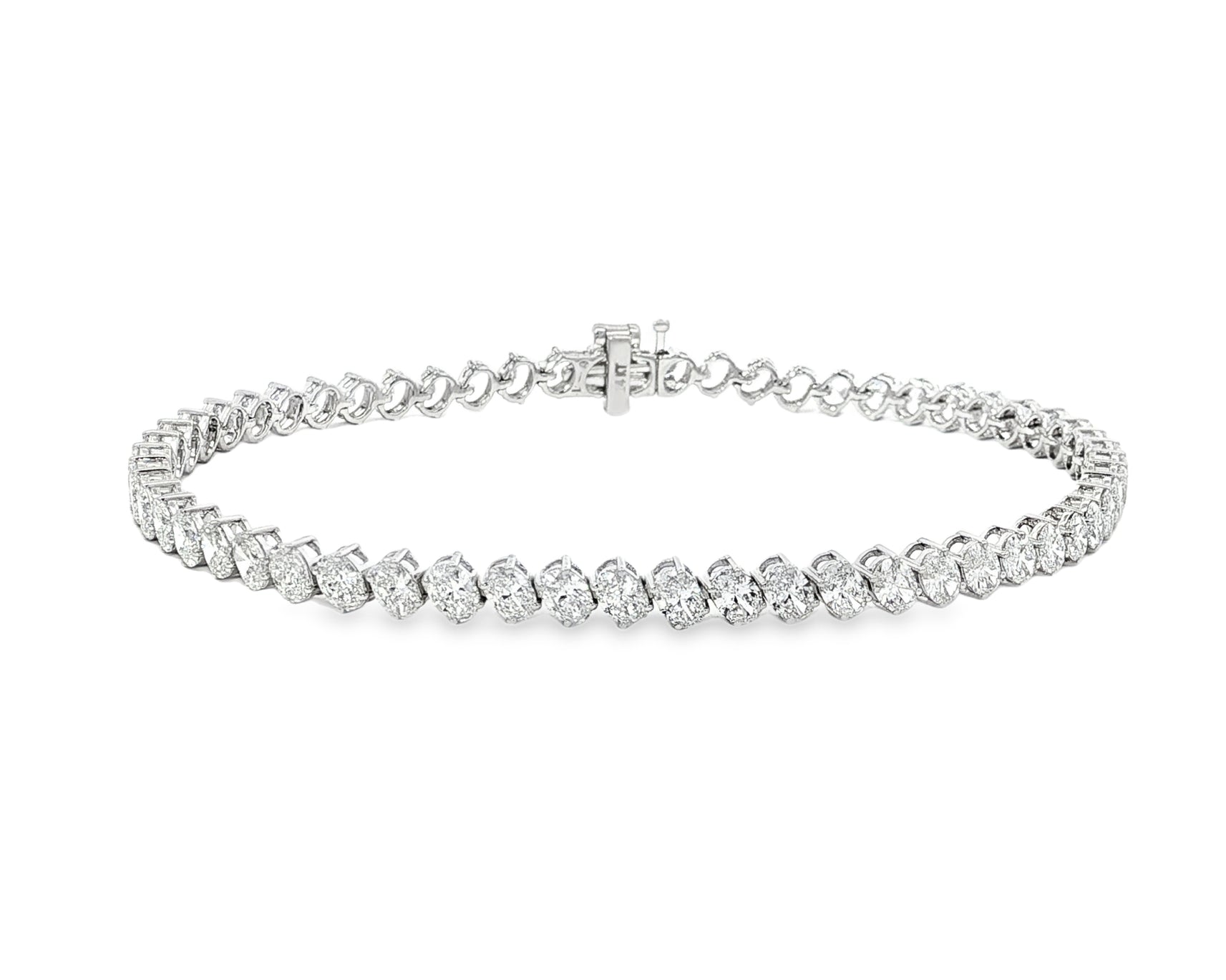 14K Gold Diamond Tennis Bracelet with Oval-Cut Design 5.3ct