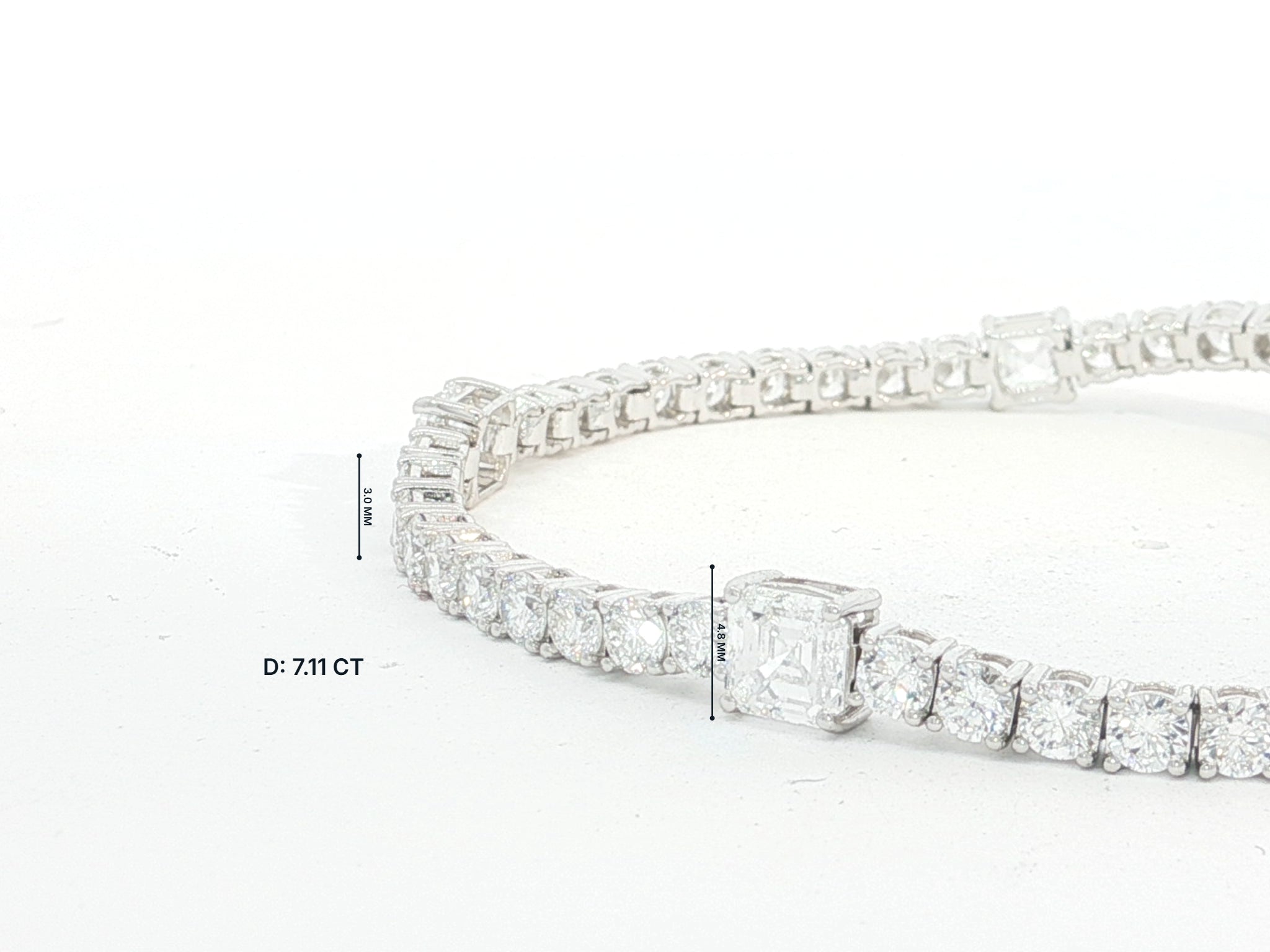 14K Round Cut Tennis Bracelet with Center Stone 11.48ct