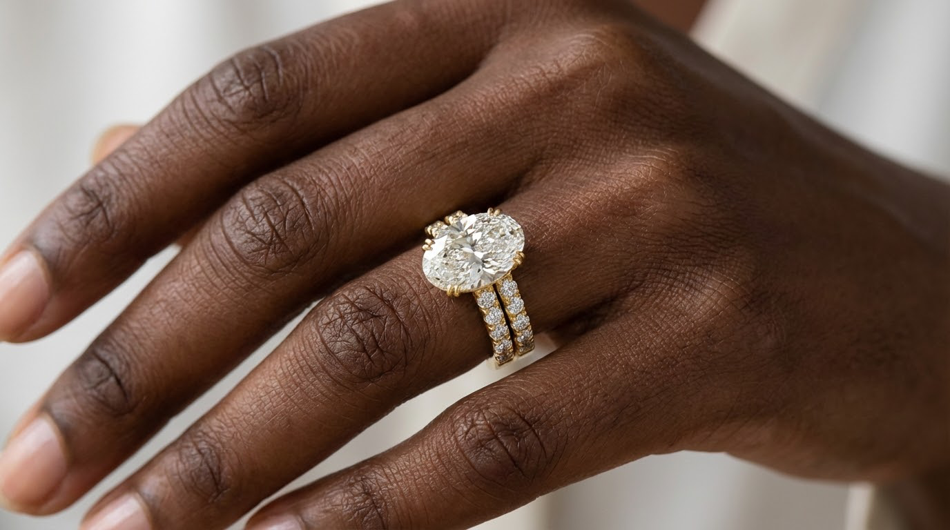 14K Oval Cut Pavé Diamond Engagement Ring Set 5.30 CT