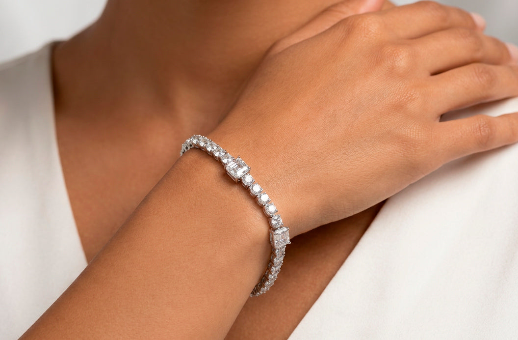 14K Round Cut Tennis Bracelet with Center Stone 11.48ct