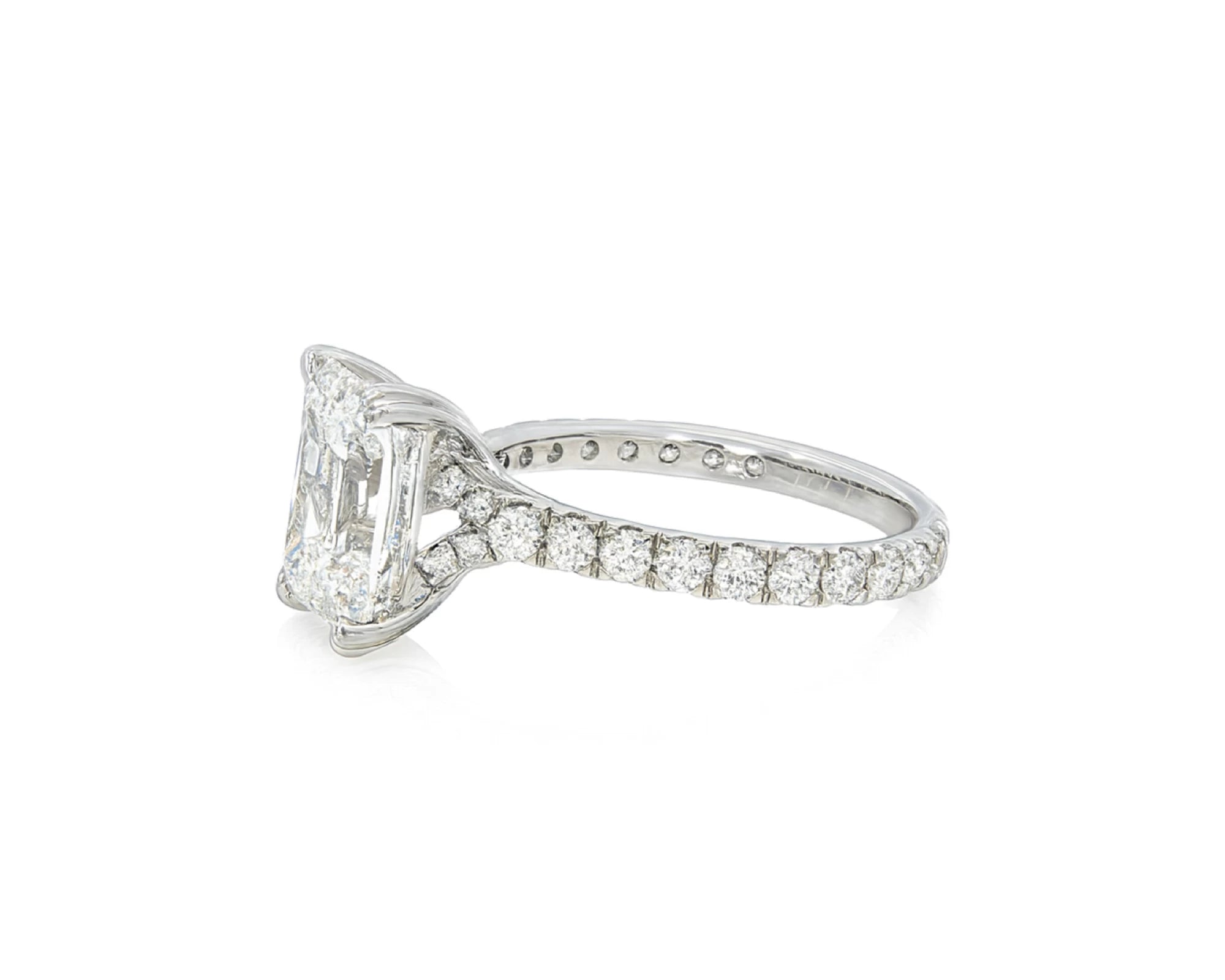 14k Emerald Cut Diamond Cluster Band Engagement Ring 3.75 CT – lifestyle 2283
