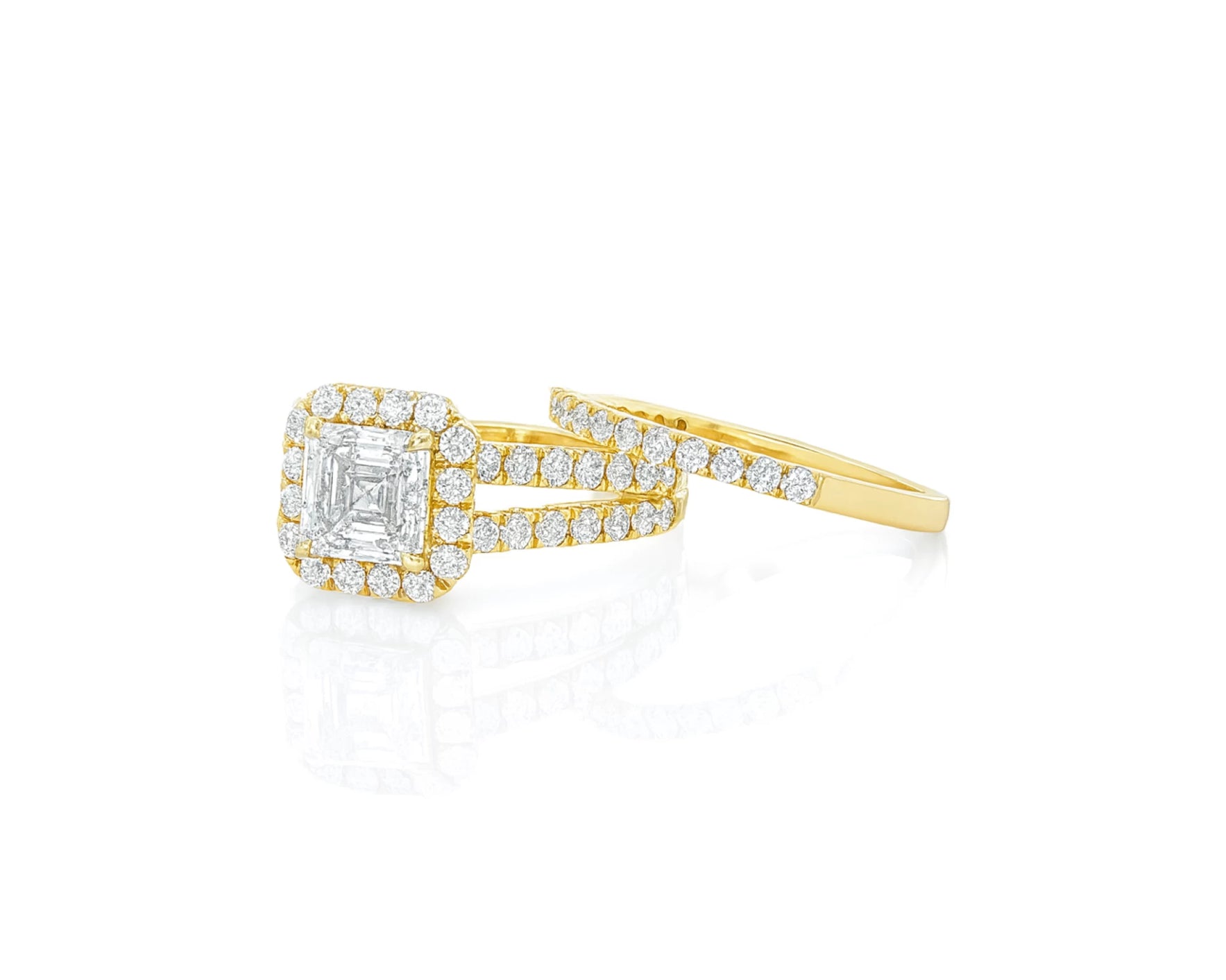 14k Emerald-Cut Halo Diamond Ring Set with Split Shank 2.75 CT – lifestyle 2144