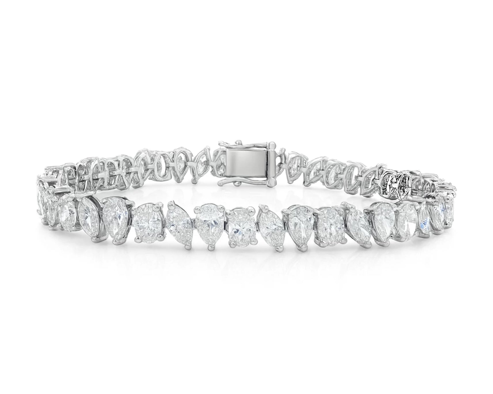14K Gold Diamond Bracelet with Mixed Shape Design 11.98 CT – front view