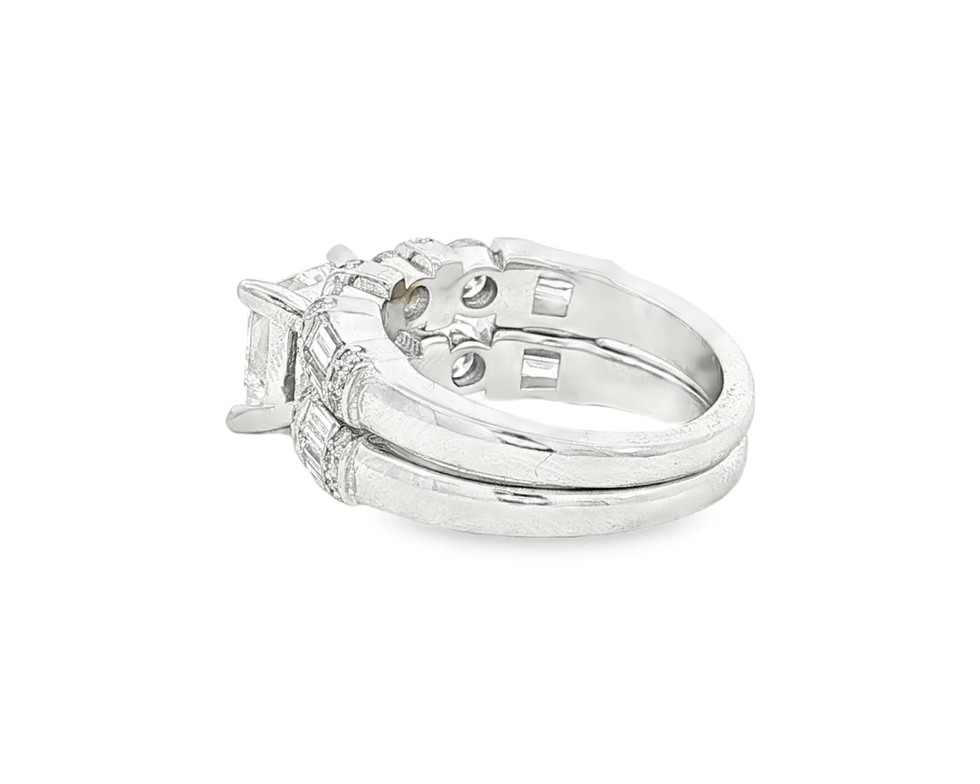 14K Gold Diamond Bridal Ring Set with Princess-Cut Center & Accent Bands 4.00ct – lifestyle 4796