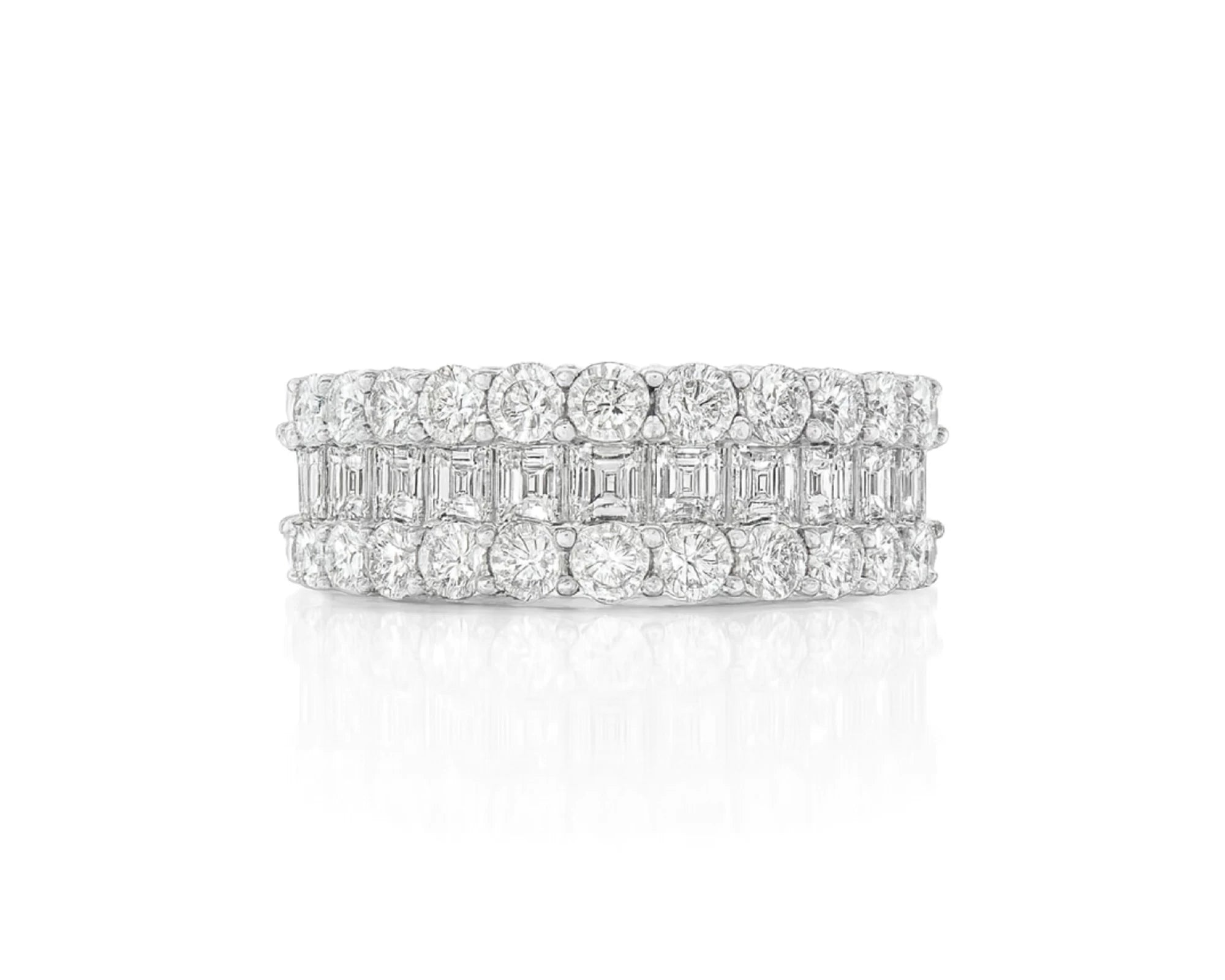 14k Gold Diamond Double Row Band Ring with Baguette & Round 3.40 CT – lifestyle 1118