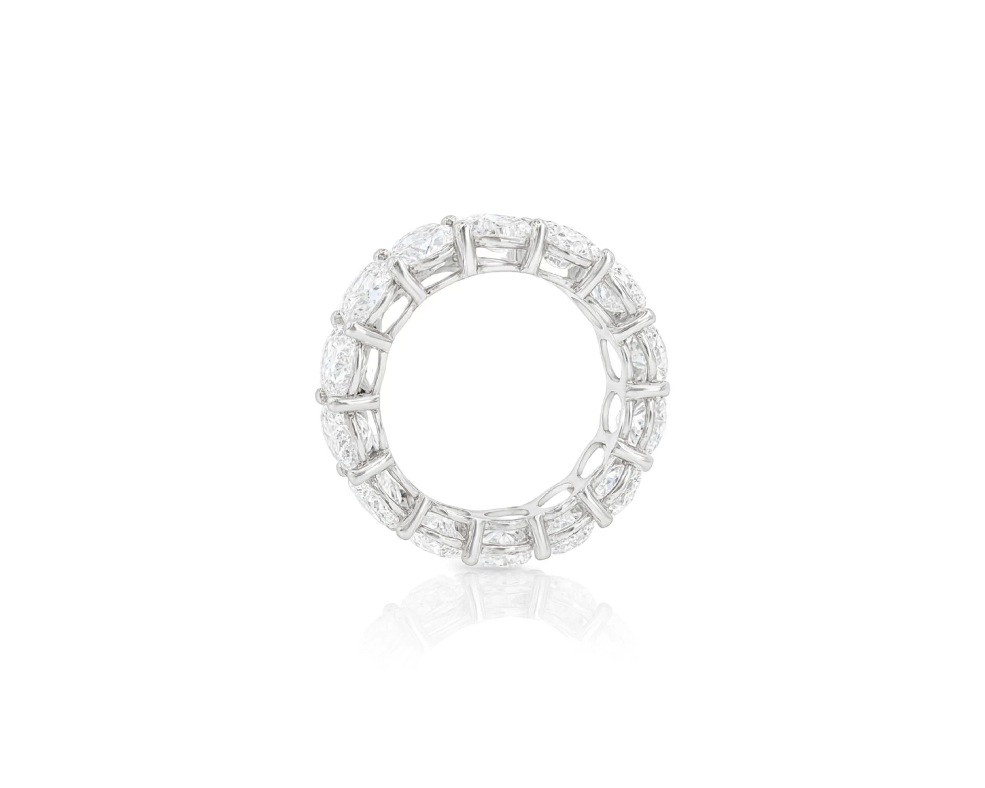 14k Gold Diamond Eternity Band with Oval-Cut Design 7.57ct – lifestyle 1566