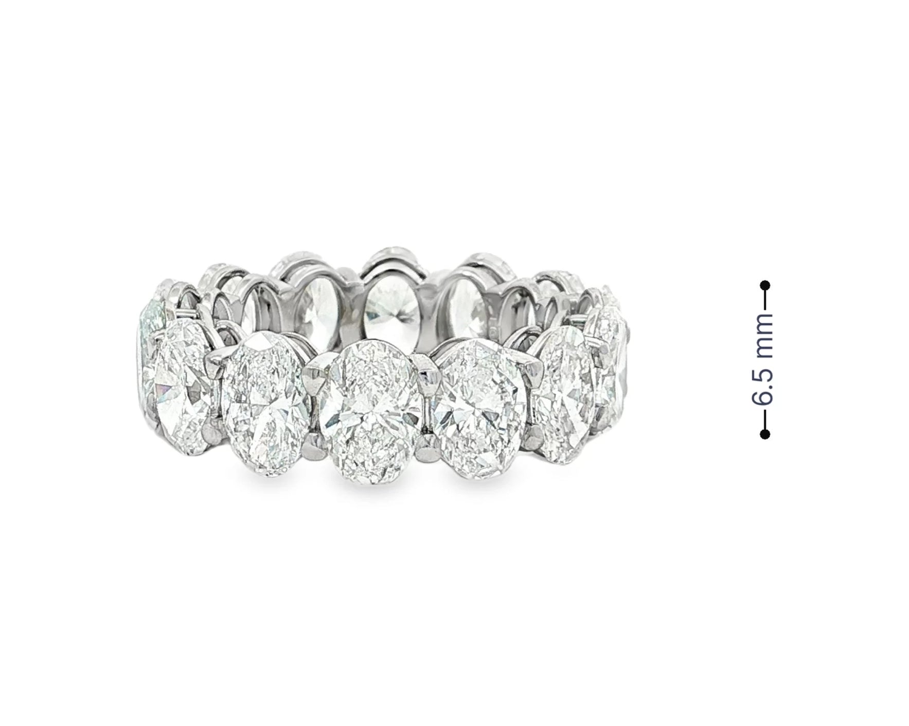 14k Gold Diamond Eternity Band with Oval-Cut Design 7.57ct – lifestyle 3037