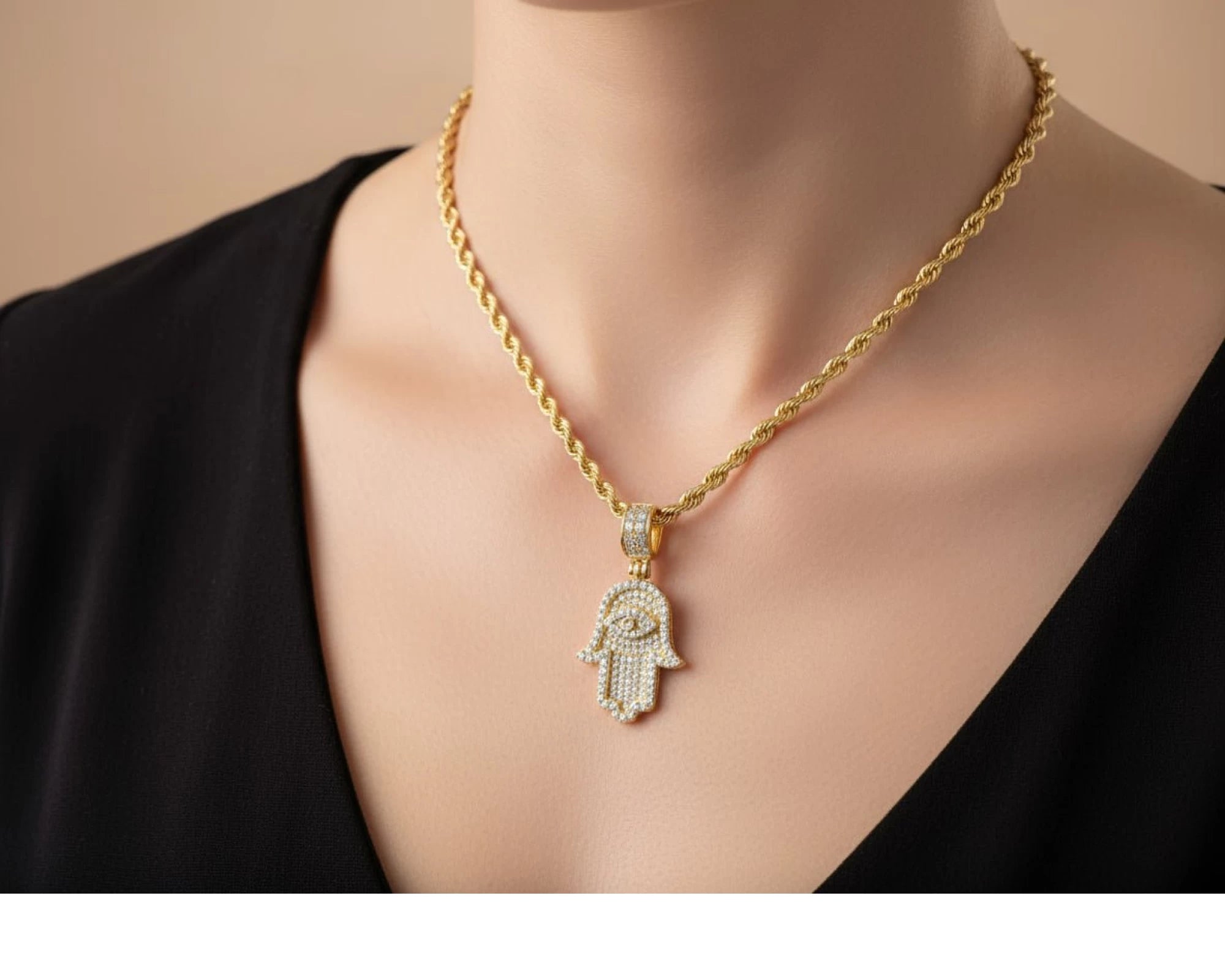 14k Gold Diamond Hamsa Hand Pendant with Round-Cut Design 0.90ct – view 2