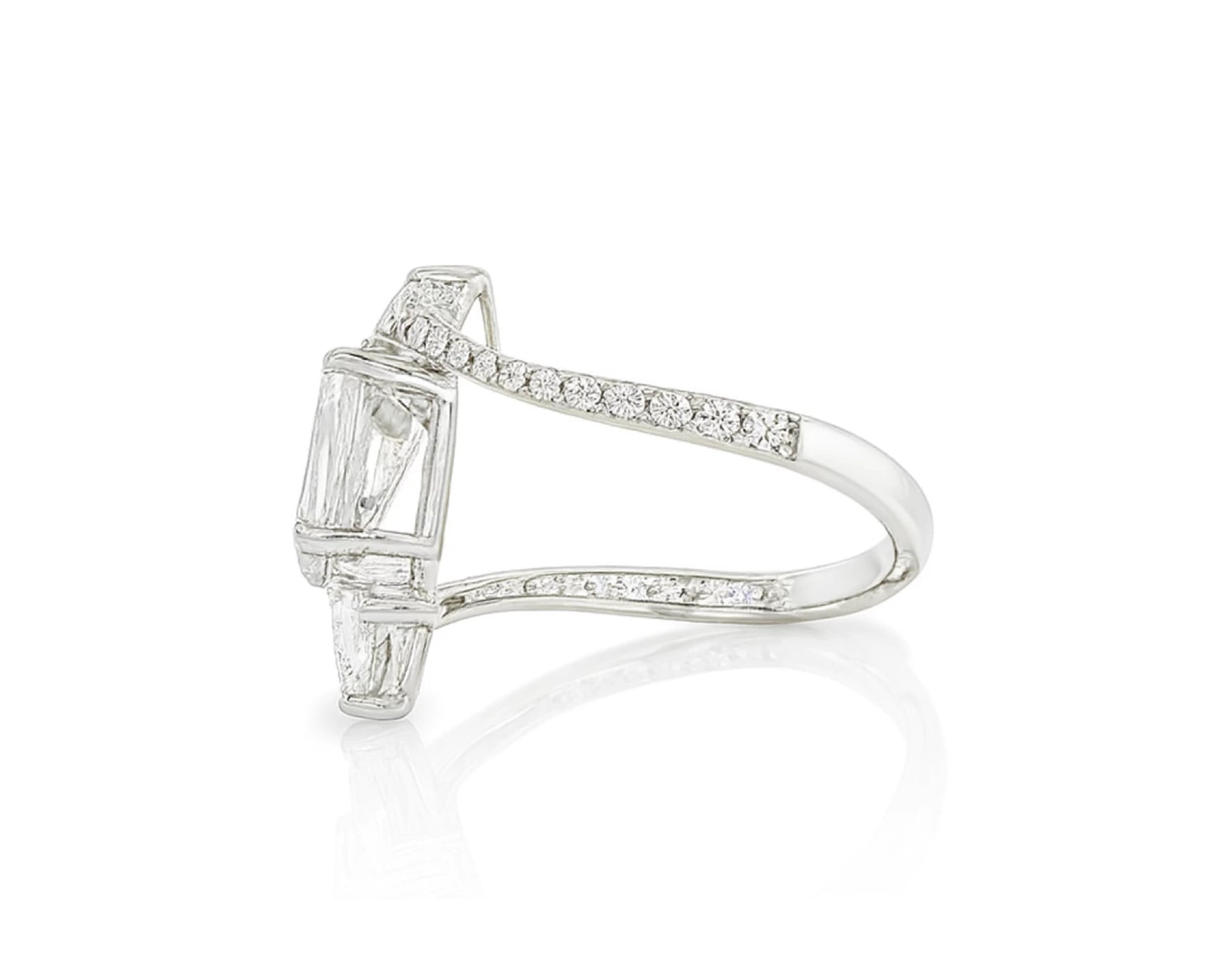 14k Gold Diamond Open Wrap Ring with Oval & Round-Cut Design 2.75ct – lifestyle 1733