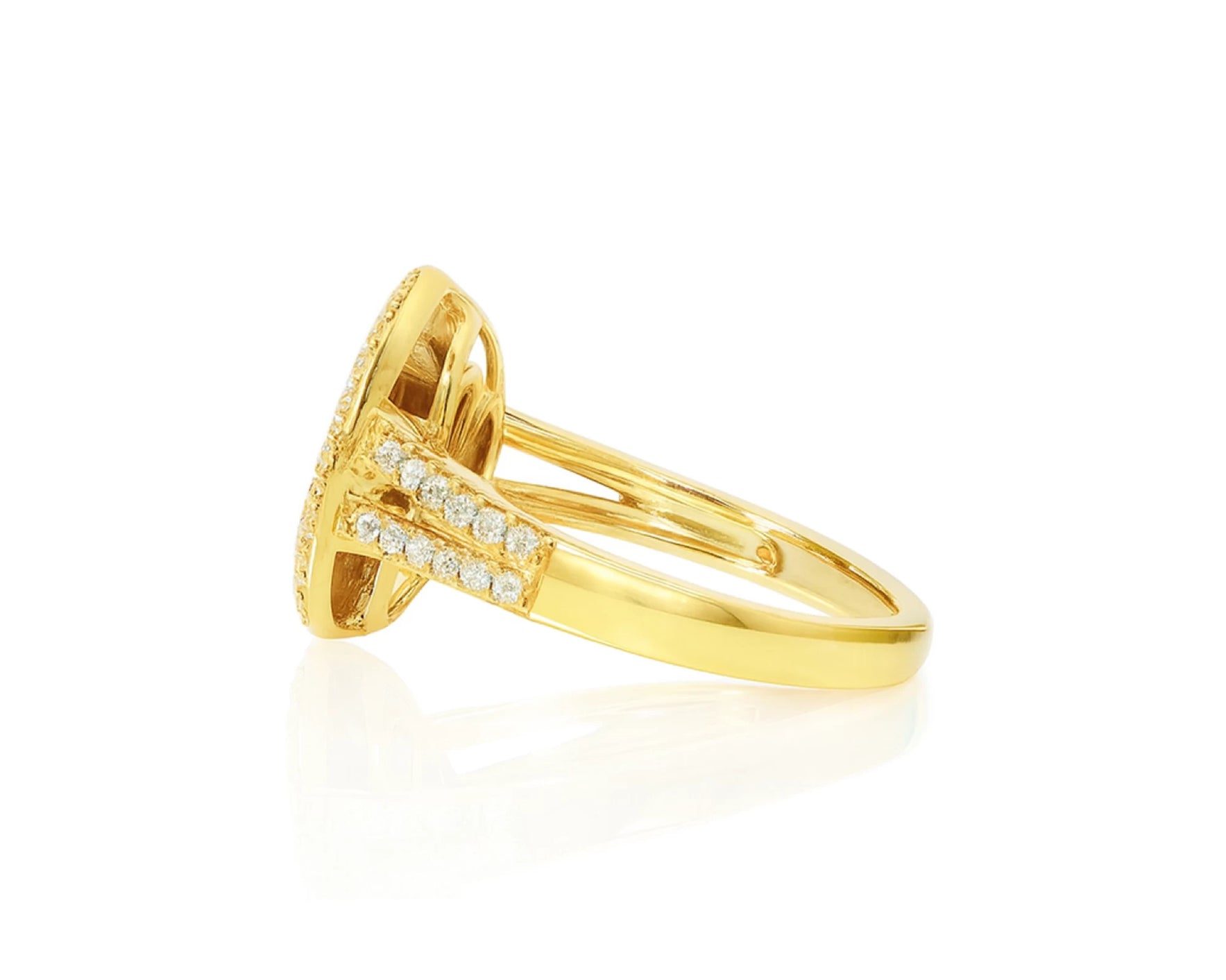 14k Gold Diamond Oval Halo Ring with Radiant Sunburst Design 0.60ct – lifestyle 682