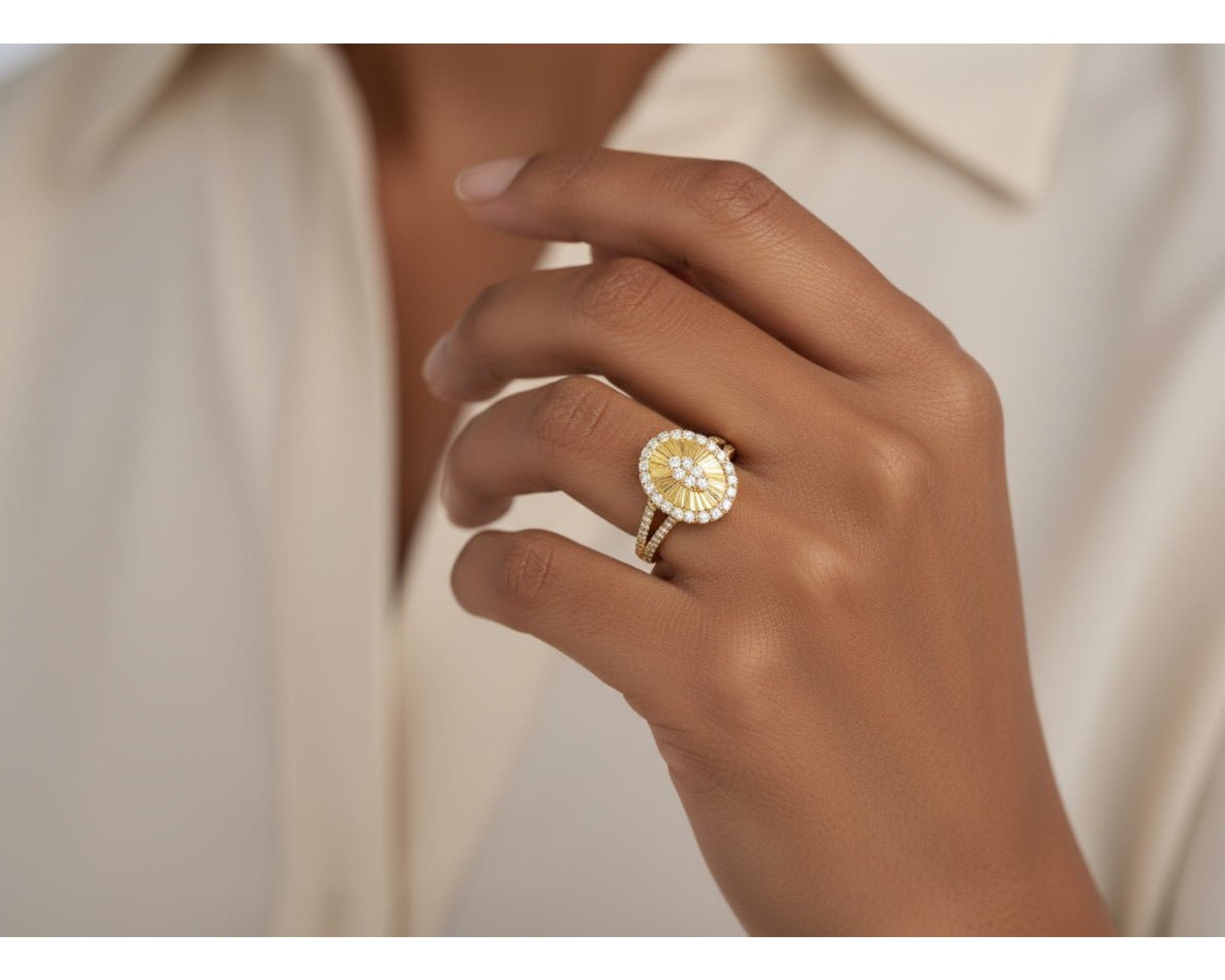 14k Gold Diamond Oval Halo Ring with Radiant Sunburst Design 0.60ct – view 2