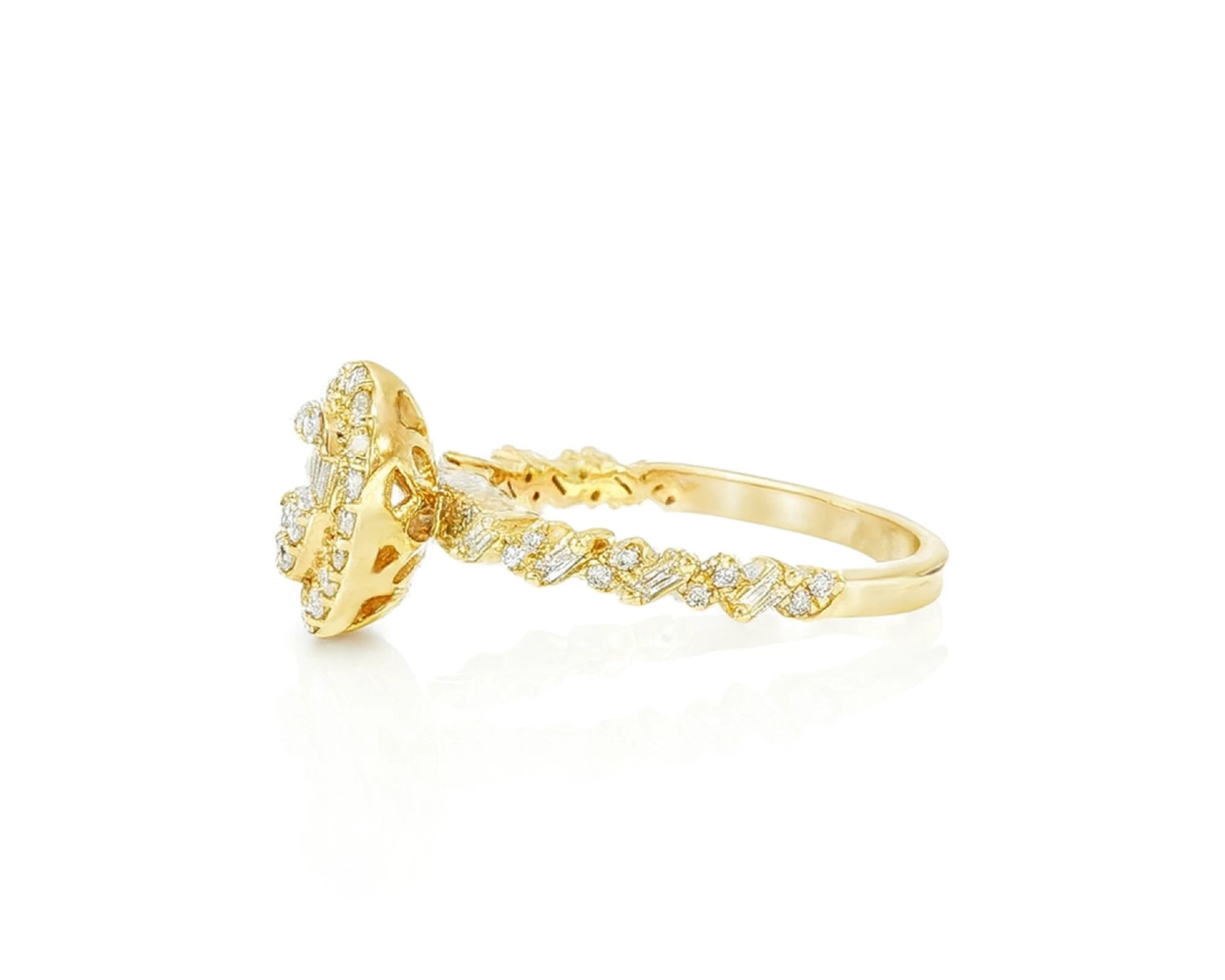 14k Gold Diamond Pear-Shaped Halo Ring with Baguette Center 0.60ct – lifestyle 1028