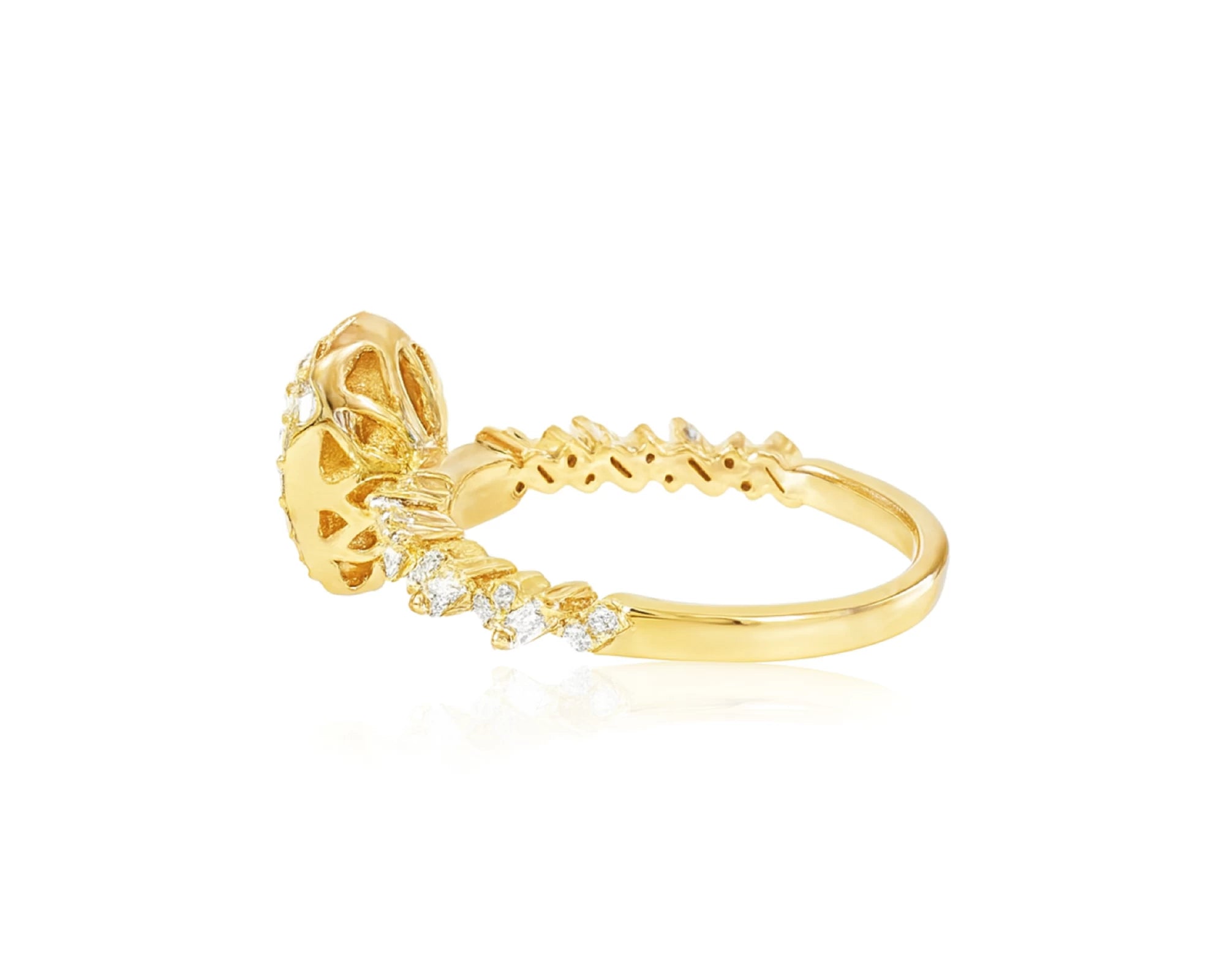 14k Gold Diamond Pear-Shaped Halo Ring with Baguette Center 0.60ct – lifestyle 1029